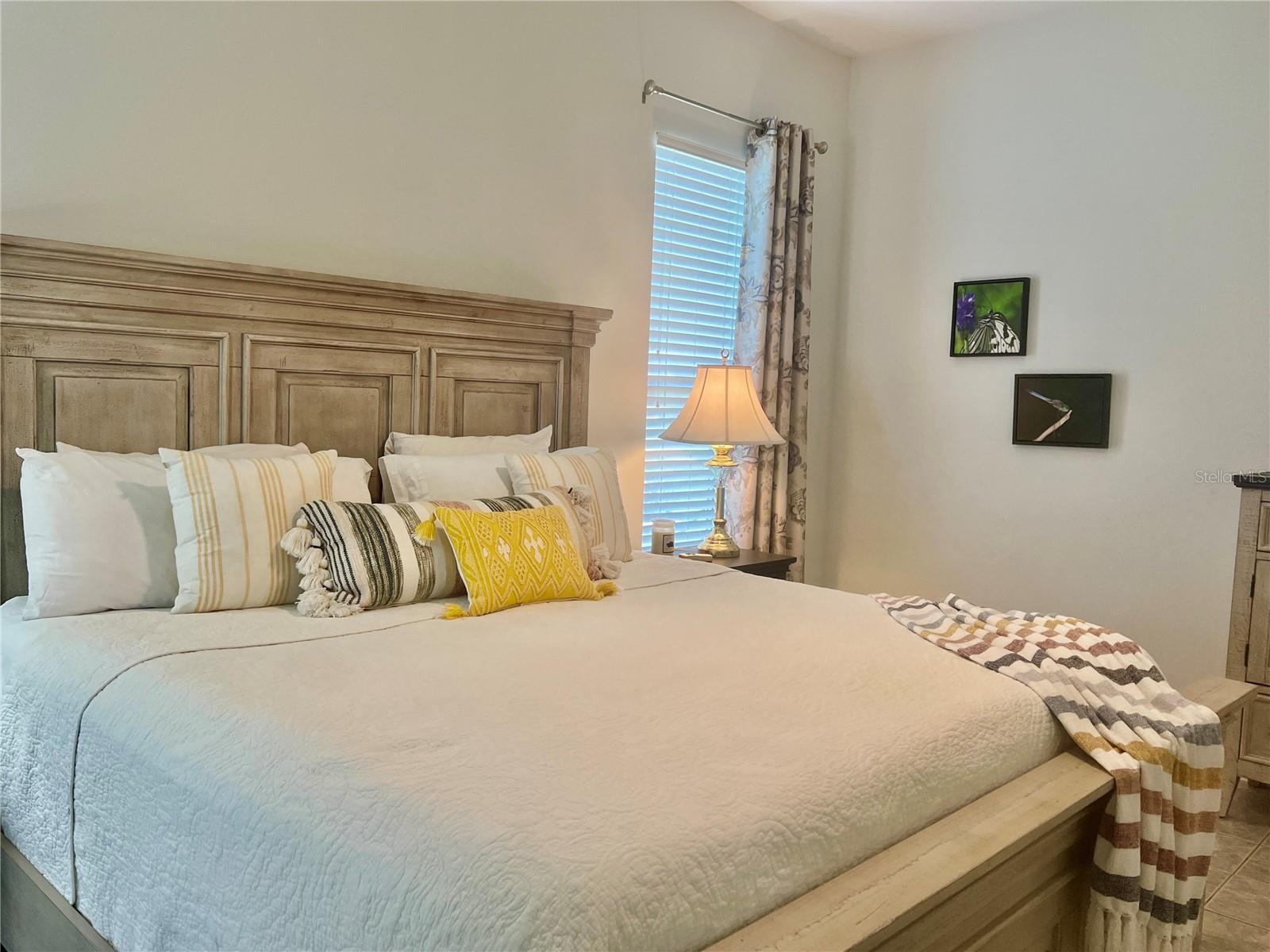 Image 34 of 94 For 2515 53 Avenue