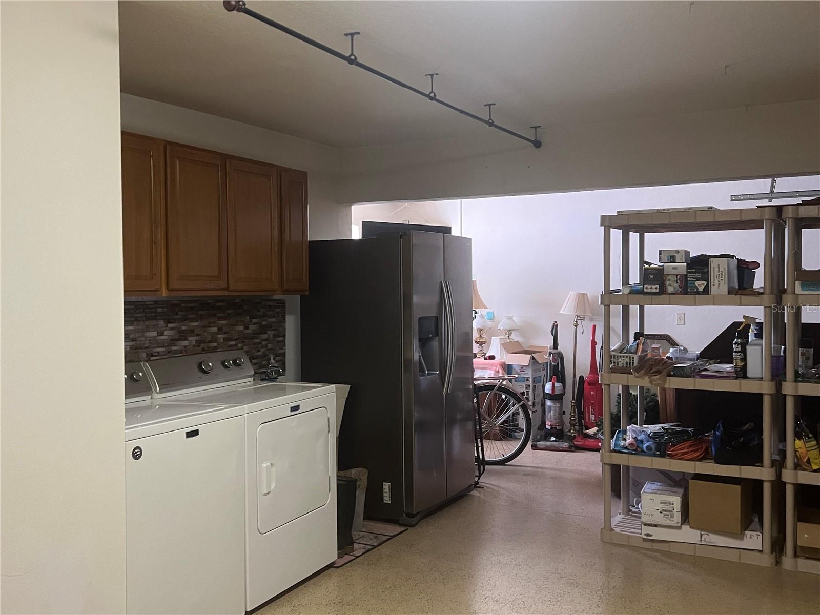 Image 65 of 94 For 2515 53 Avenue
