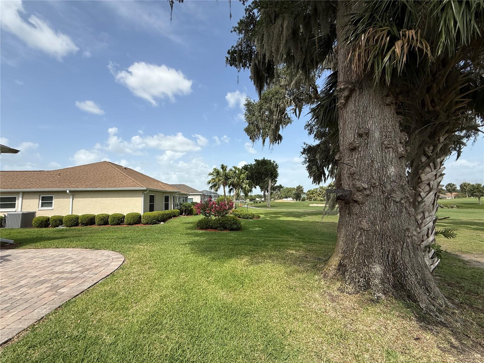 Image 75 of 94 For 2515 53 Avenue