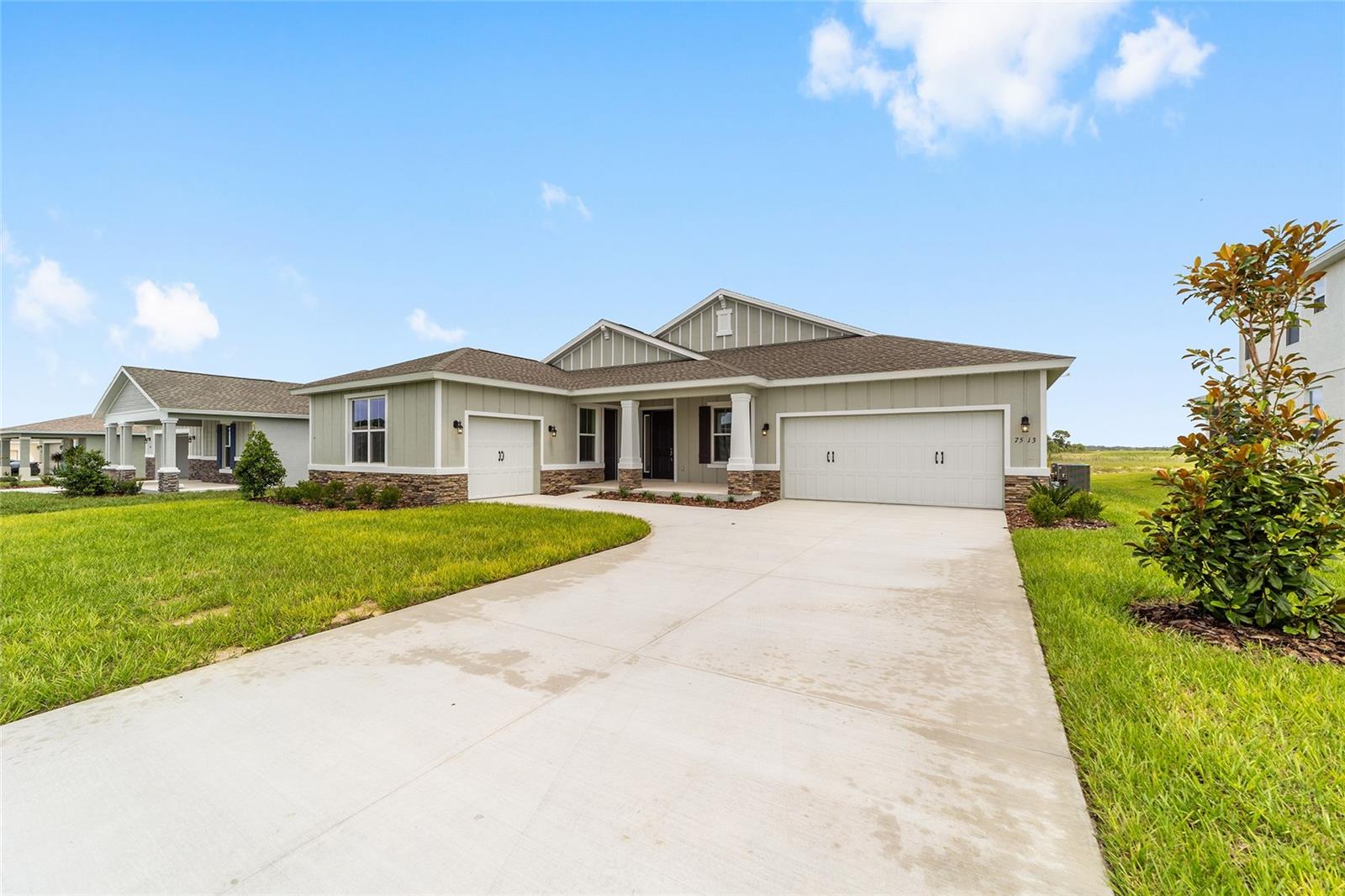 Image 4 of 54 For 7513 56th Place