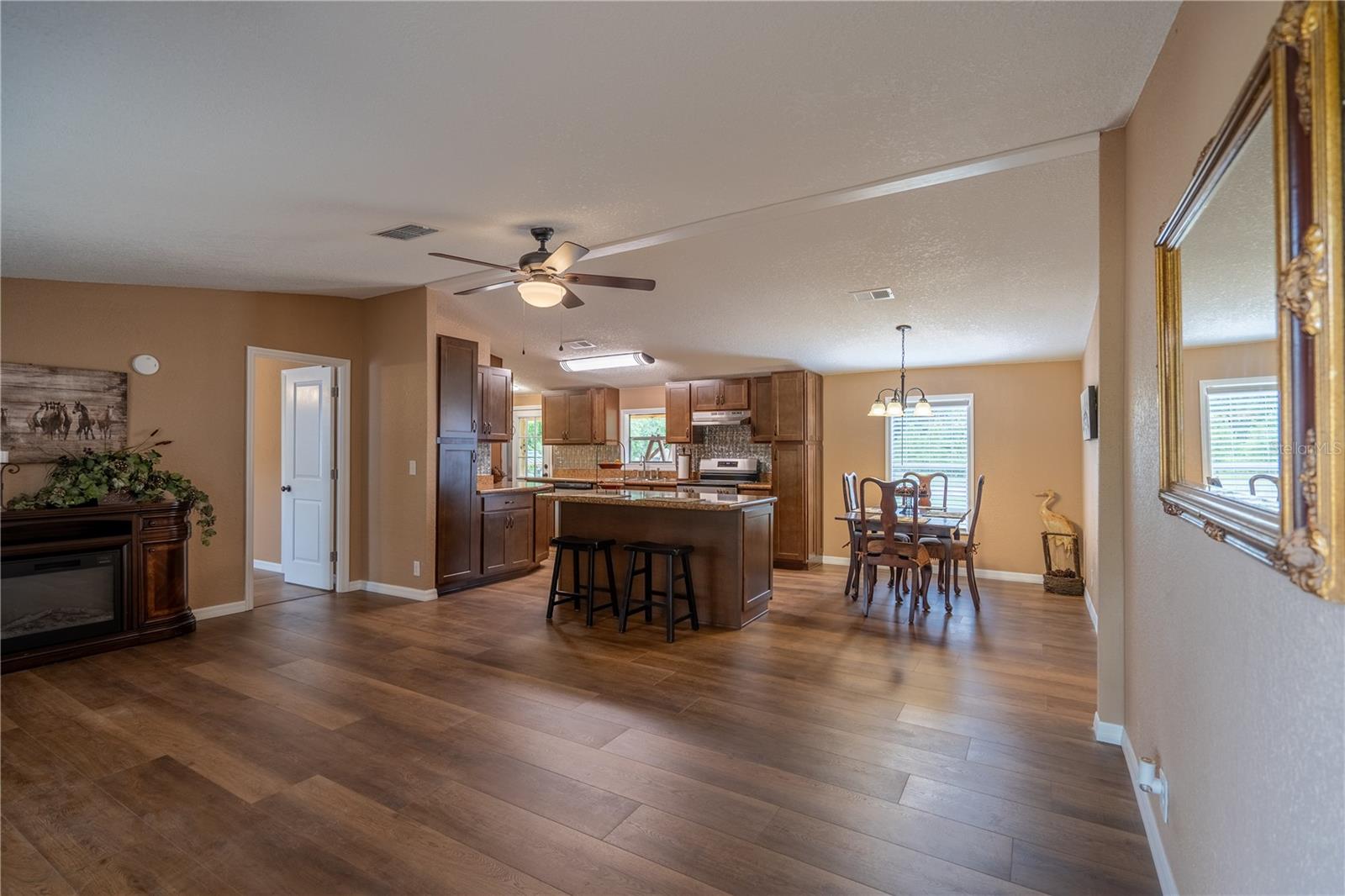 Image 22 of 31 For 13255 165th Street