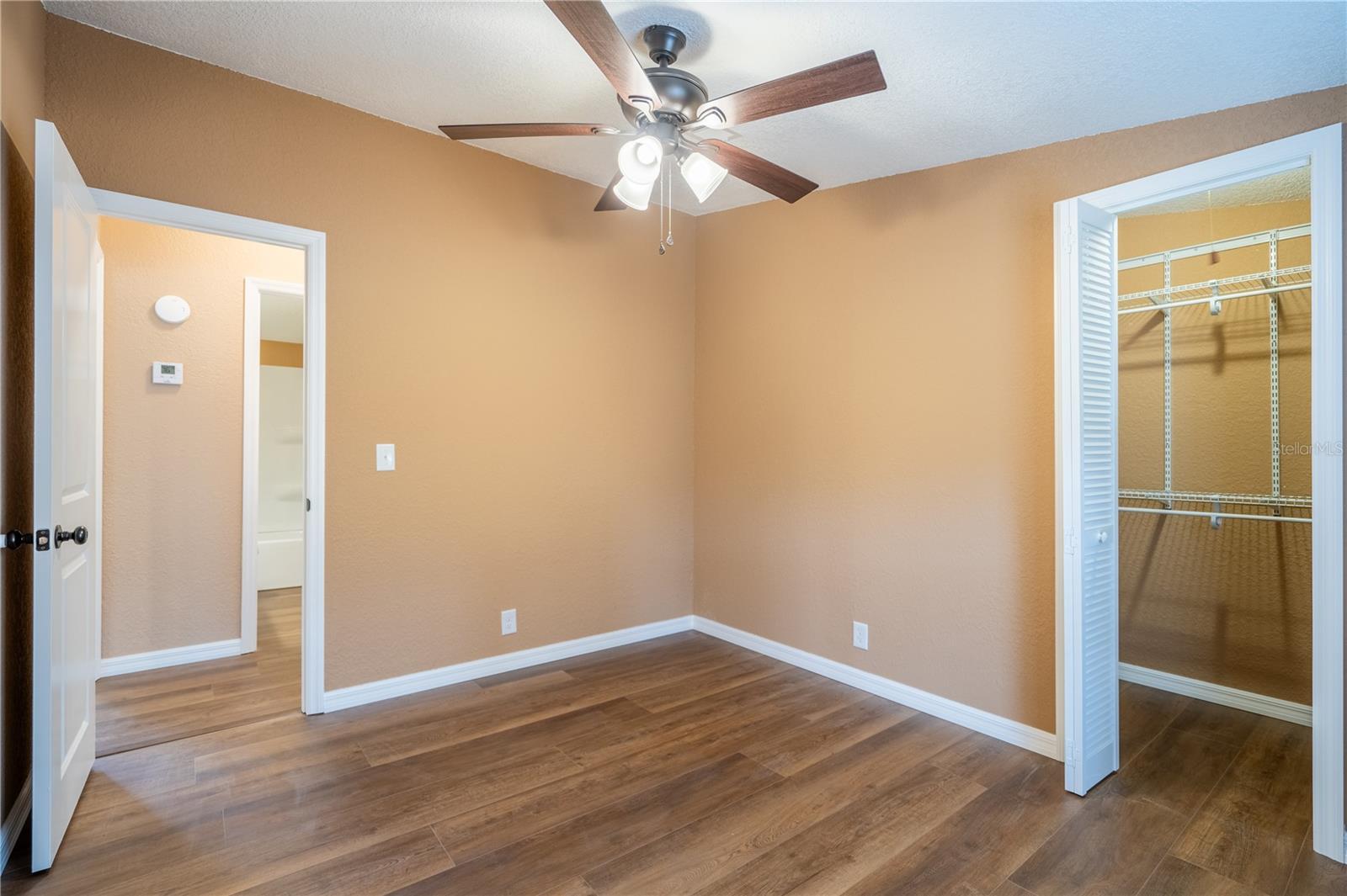 Image 23 of 31 For 13255 165th Street