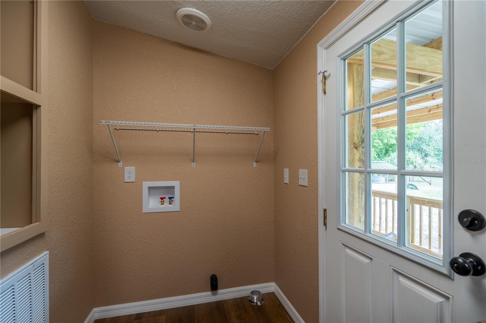 Image 26 of 31 For 13255 165th Street
