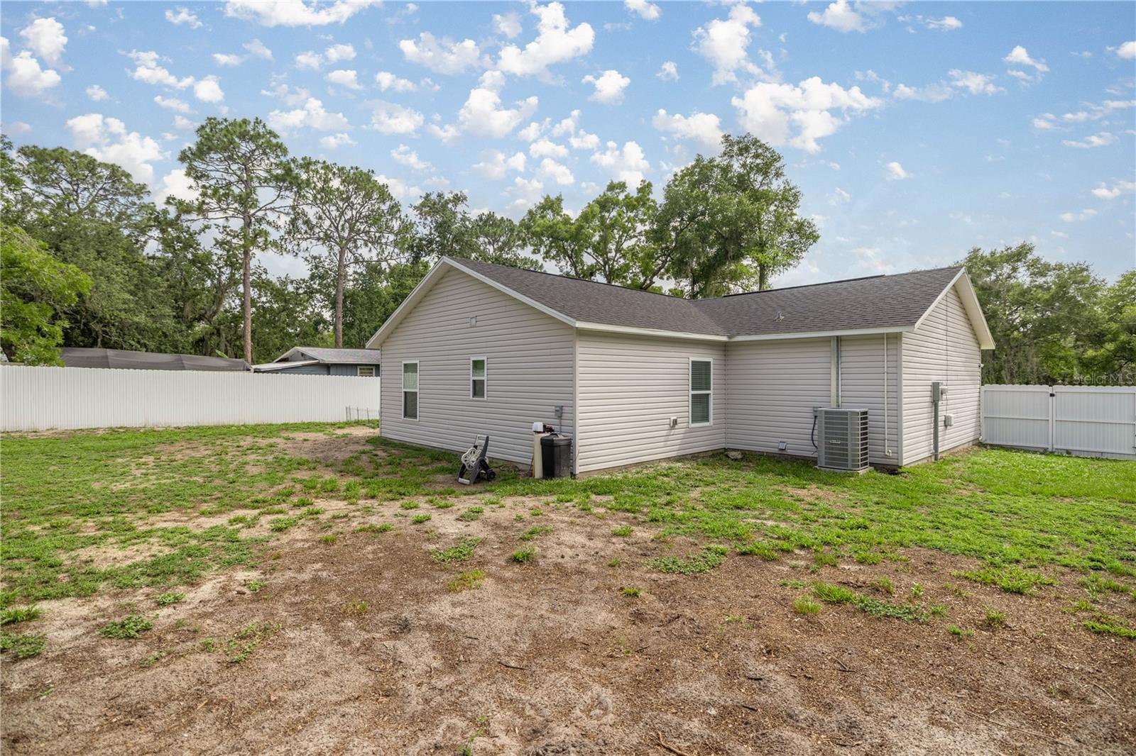 Image 21 of 27 For 5063 168th Terrace