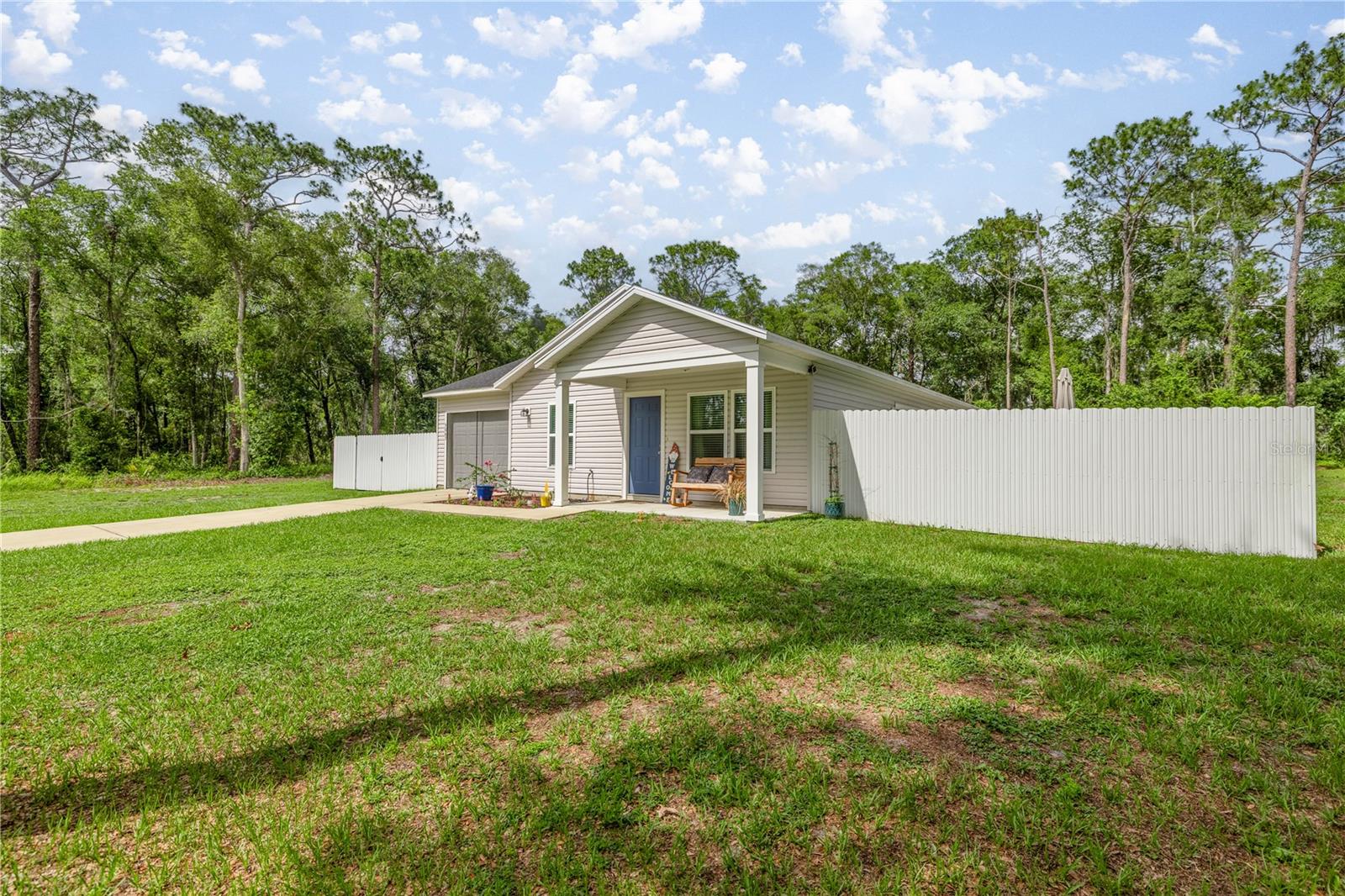 Image 4 of 27 For 5063 168th Terrace