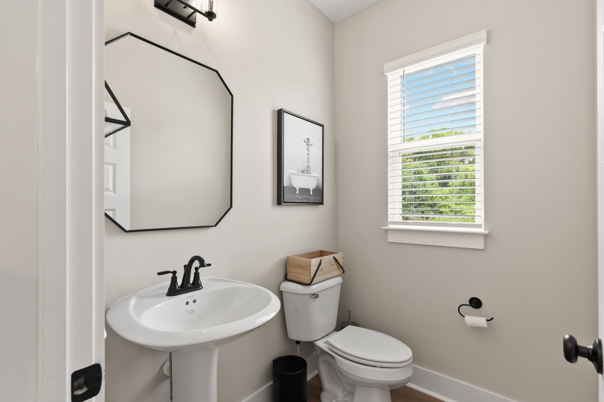 Image 9 of 21 For 13977 81st Street