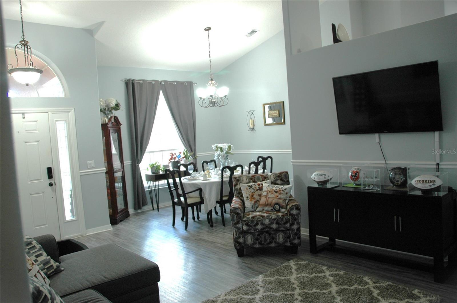 Image 14 of 42 For 14126 Greater Pines Boulevard