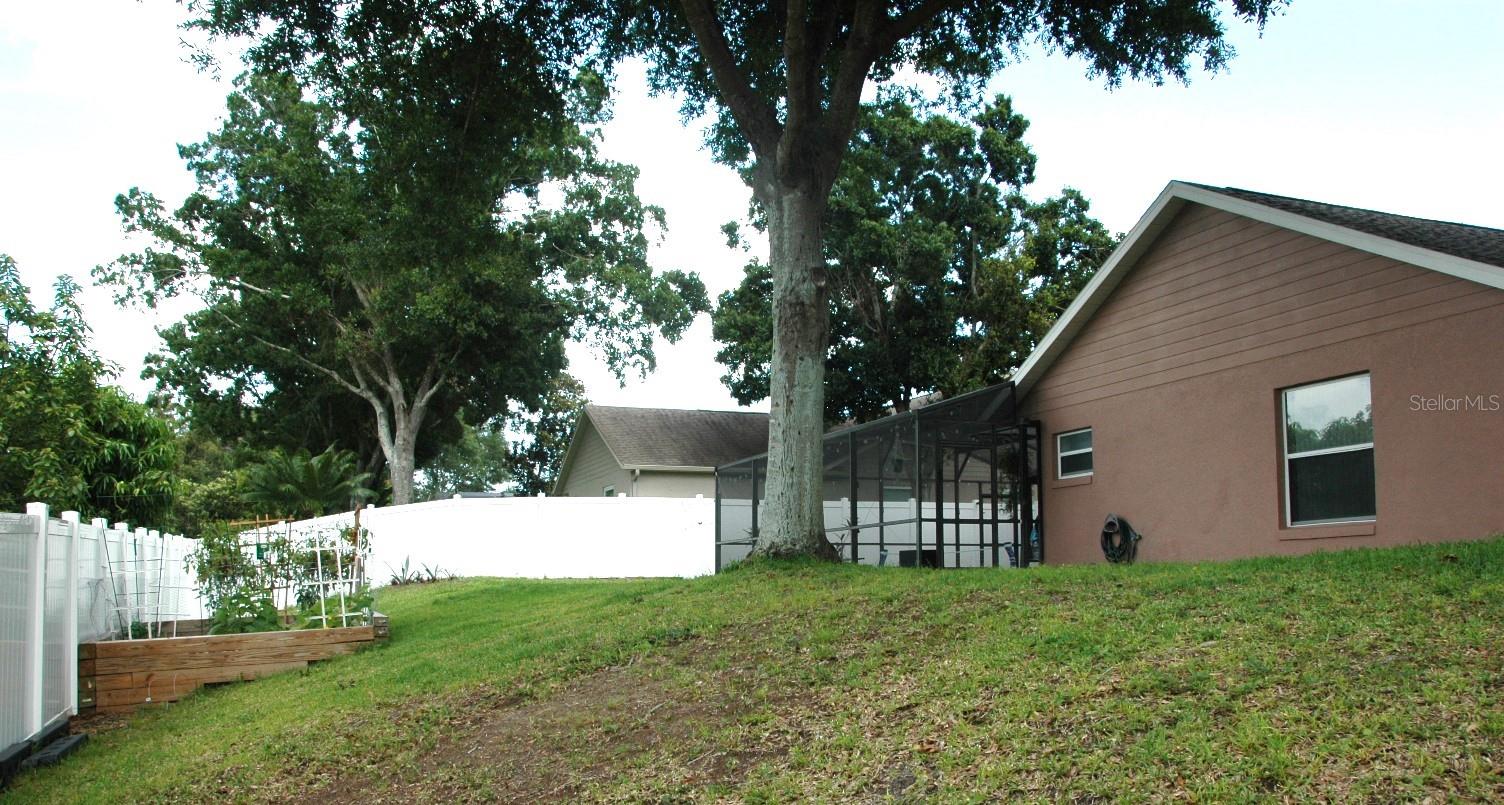 Image 34 of 42 For 14126 Greater Pines Boulevard