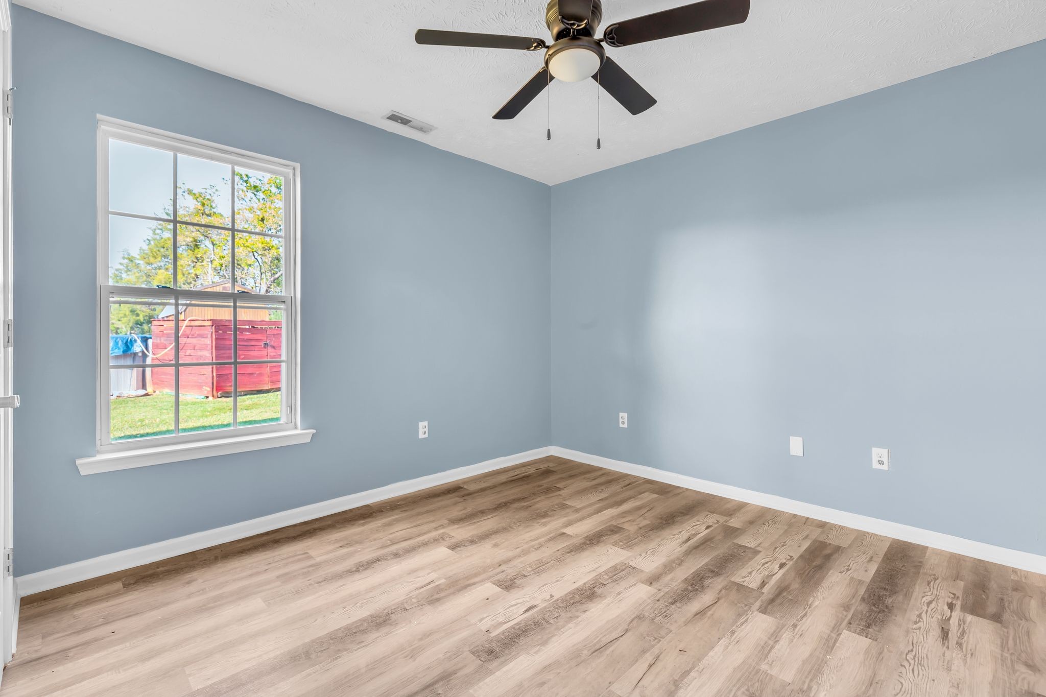 Image 18 of 36 For 9952 58th Avenue