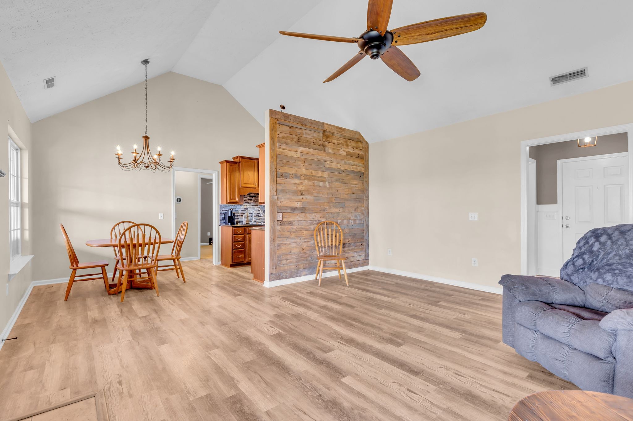 Image 6 of 36 For 9952 58th Avenue