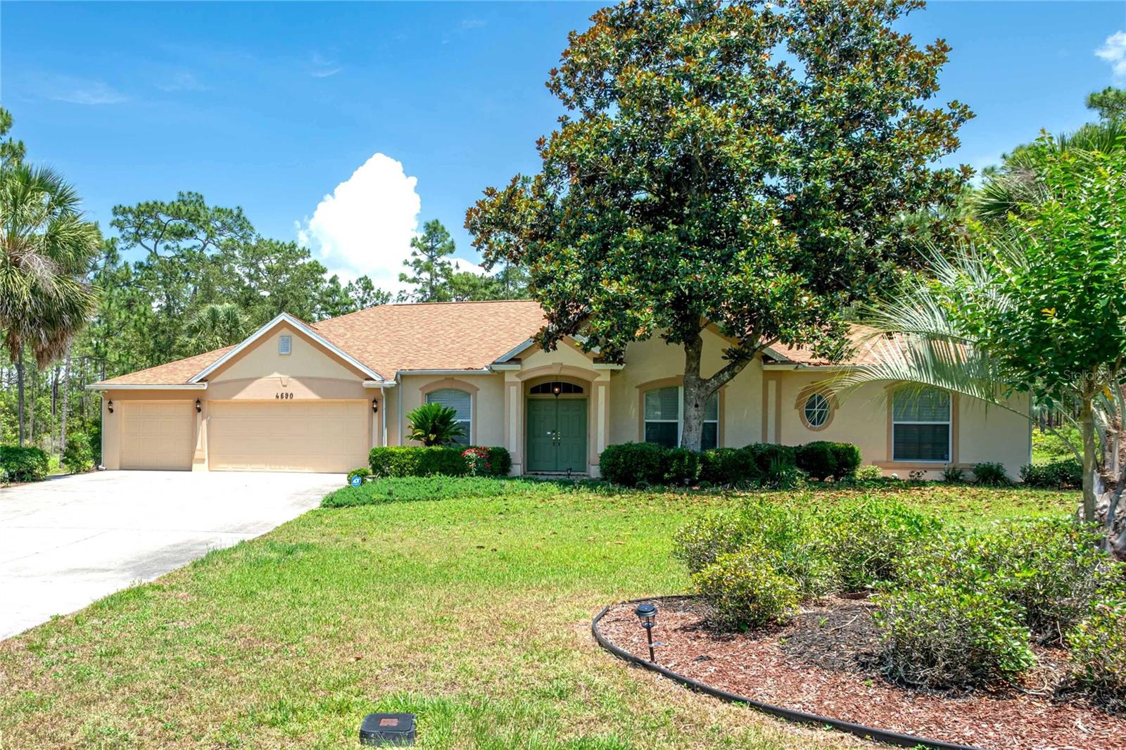 Listing photo id 17 for 4690 Tomahawk Drive