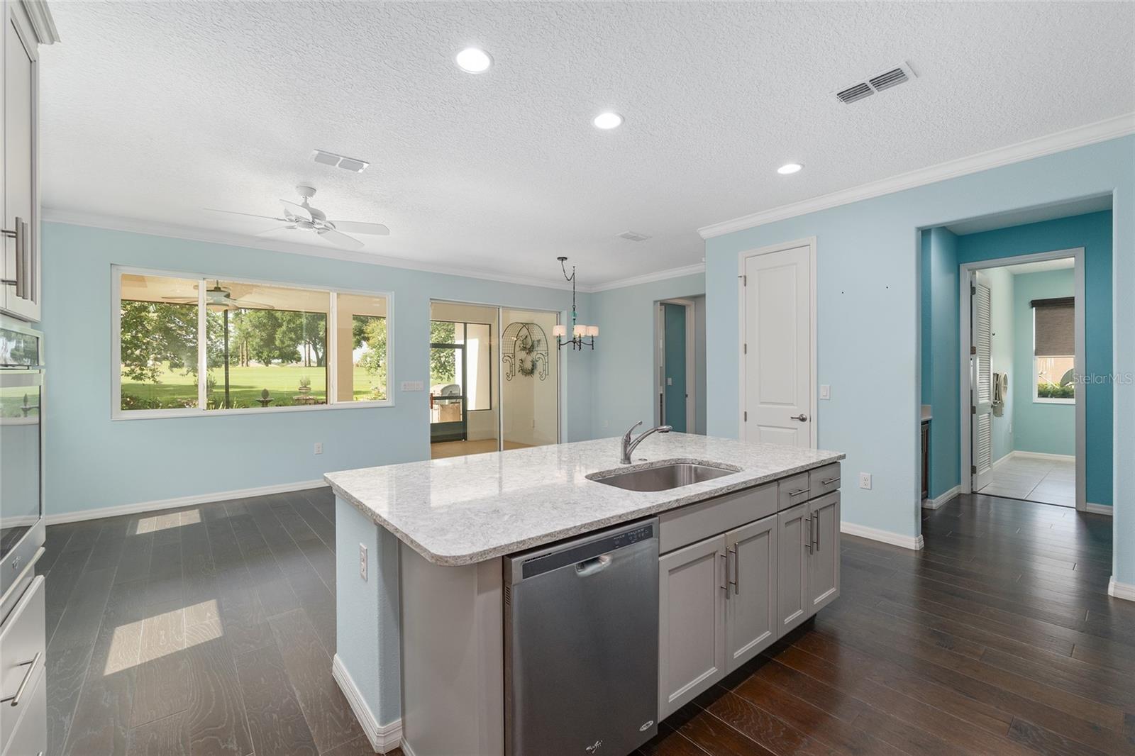 Image 12 of 50 For 9805 95th Loop