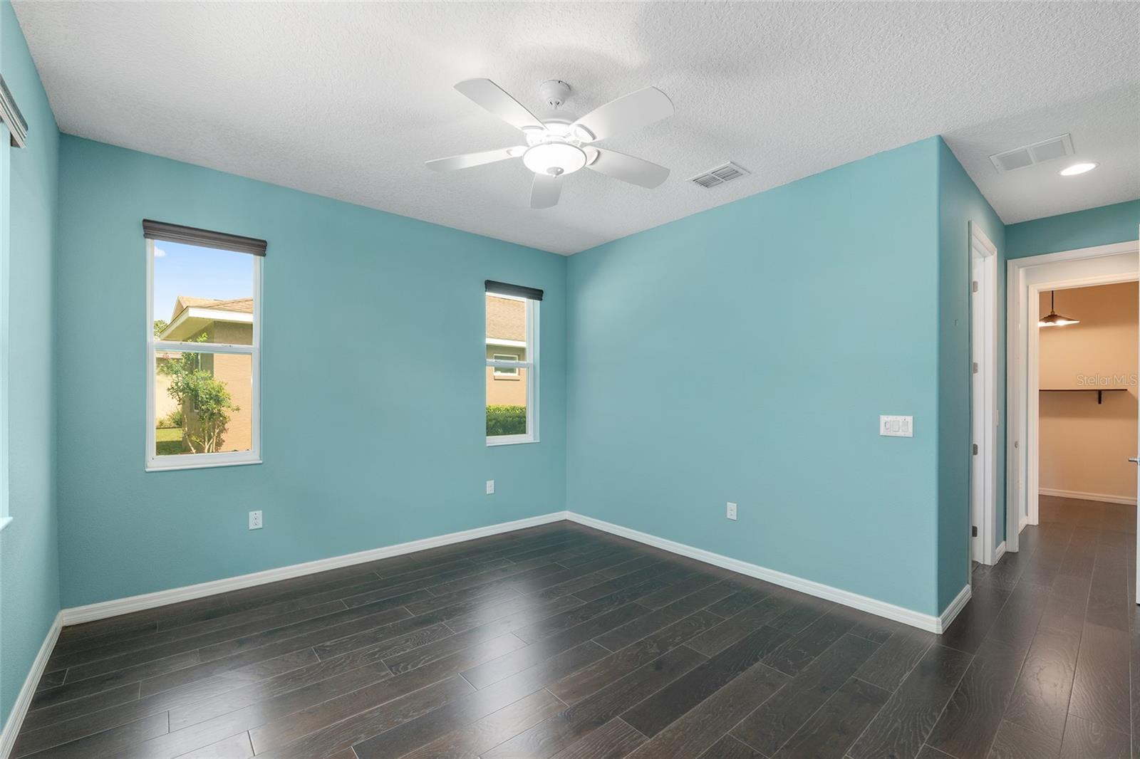 Image 18 of 50 For 9805 95th Loop