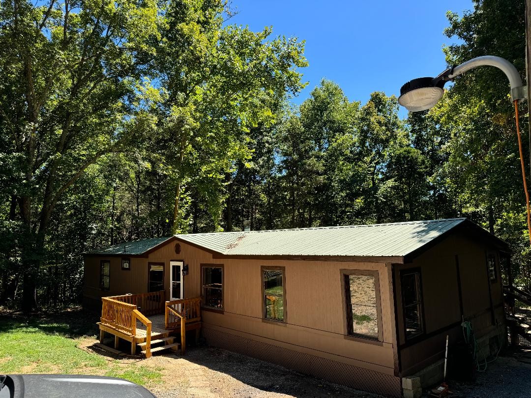 Image 2 of 50 For 9805 95th Loop