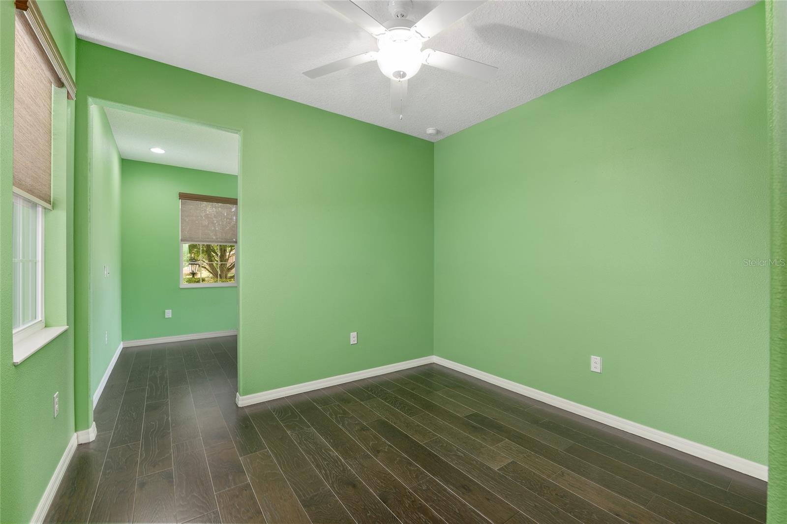 Image 26 of 50 For 9805 95th Loop