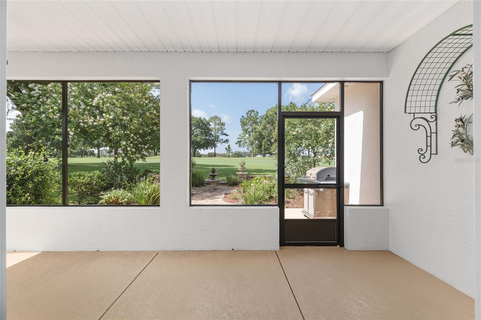 Image 34 of 50 For 9805 95th Loop