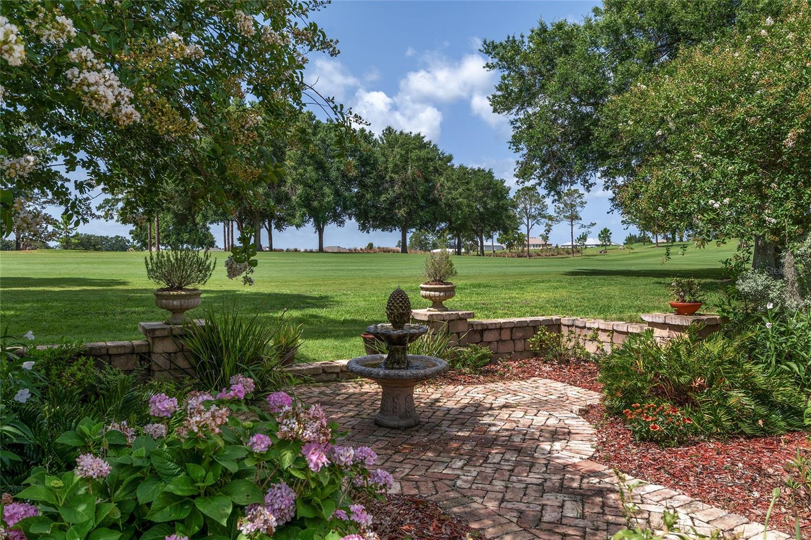 Image 43 of 50 For 9805 95th Loop