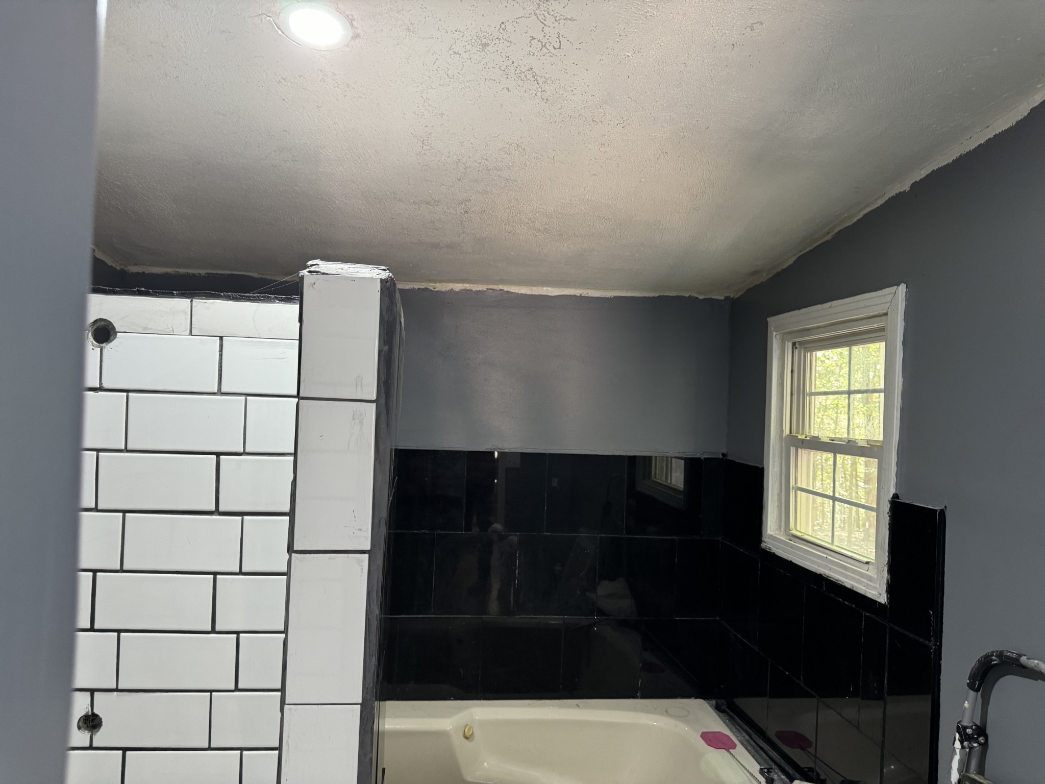 Image 6 of 50 For 9805 95th Loop