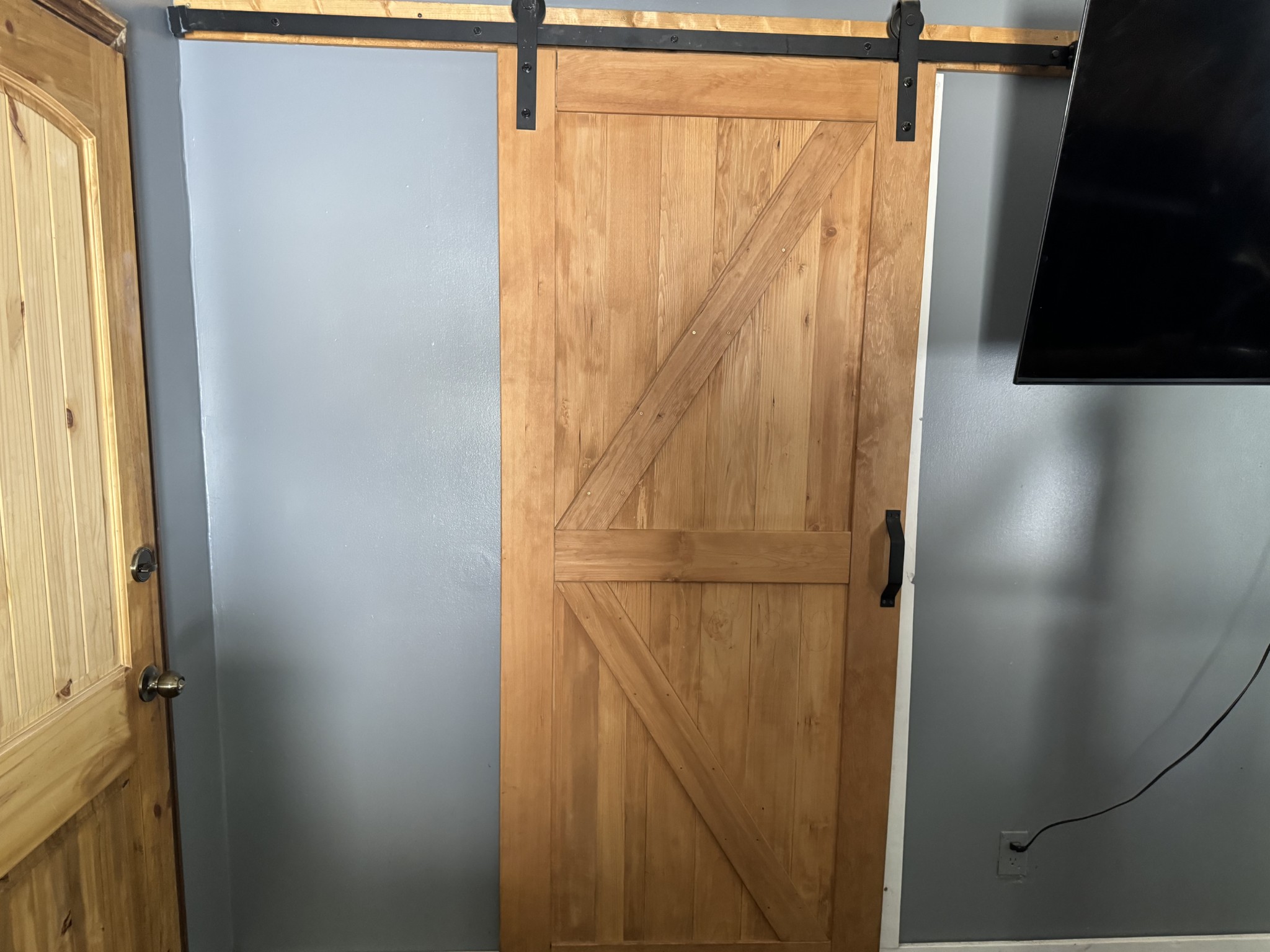 Image 7 of 50 For 9805 95th Loop