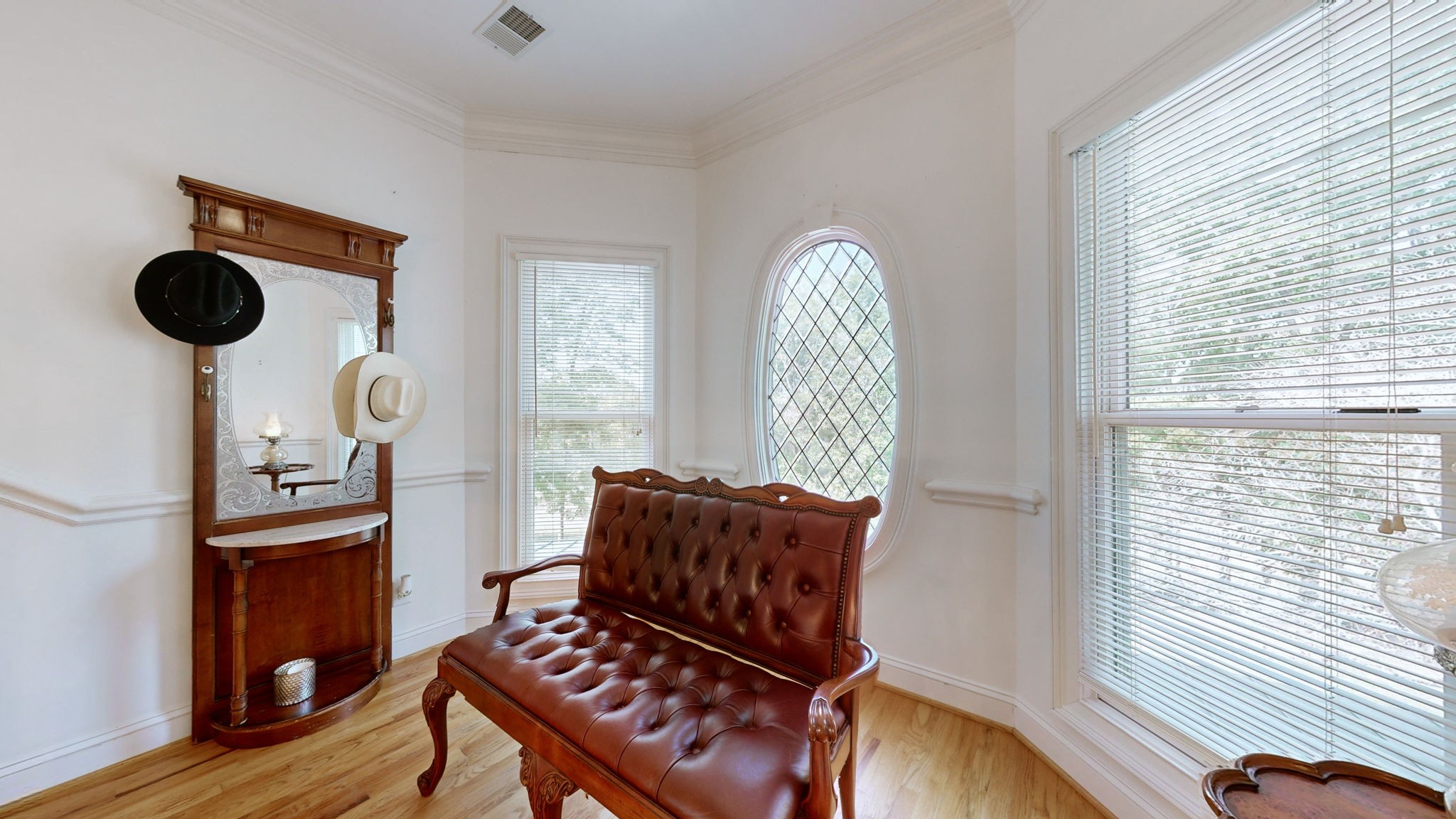 Image 36 of 100 For 5251 180th Avenue Road