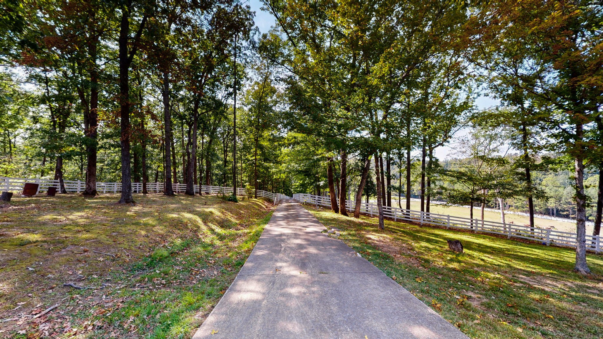 Image 41 of 100 For 5251 180th Avenue Road