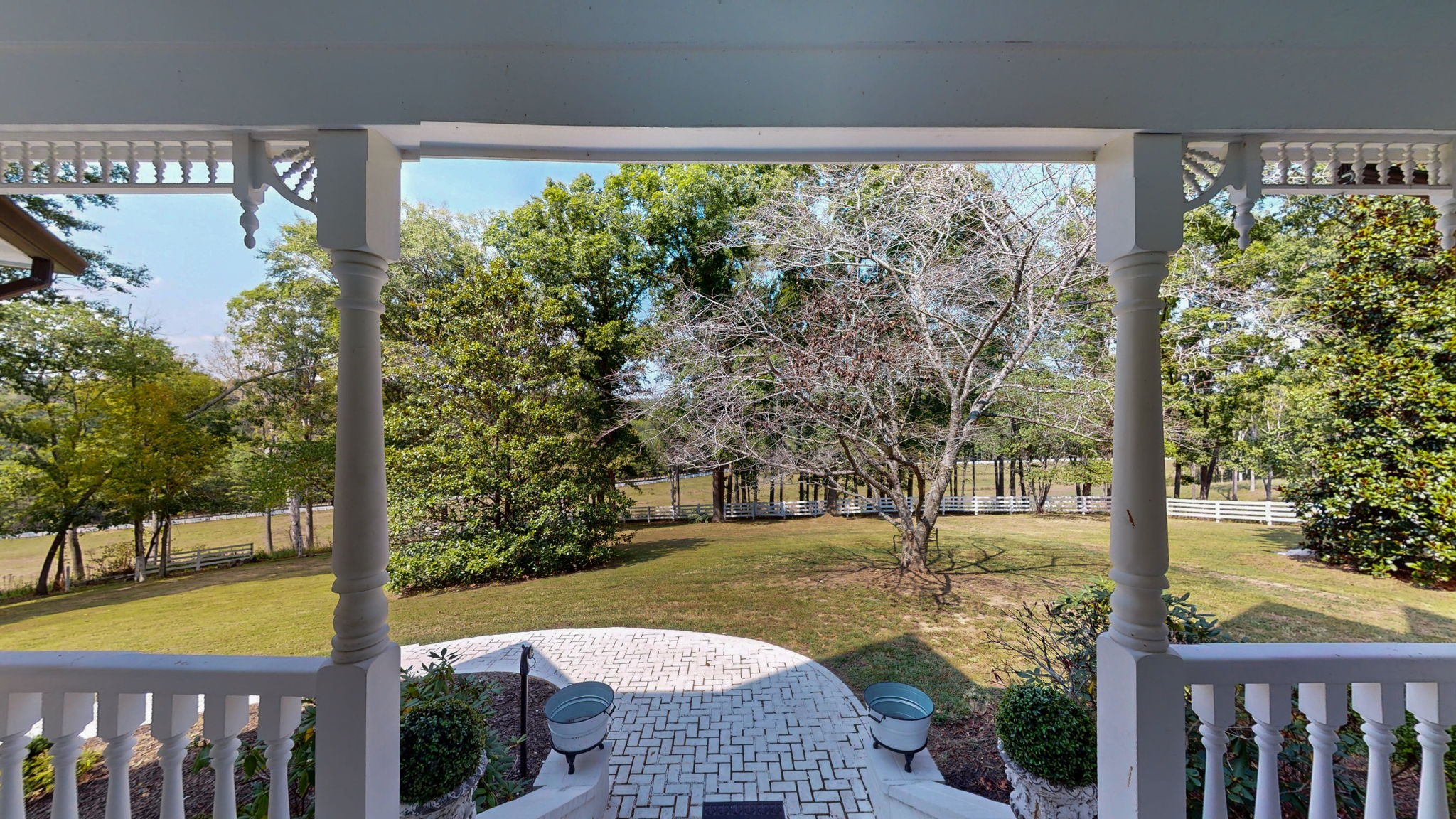 Image 8 of 100 For 5251 180th Avenue Road