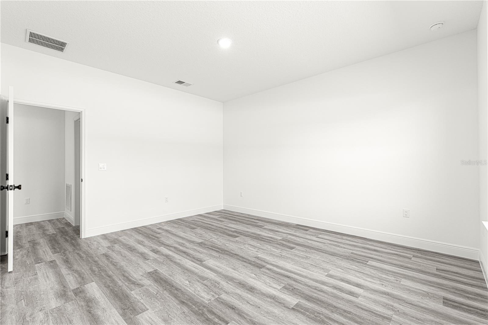Image 14 of 35 For 15413 65th Terrace Road