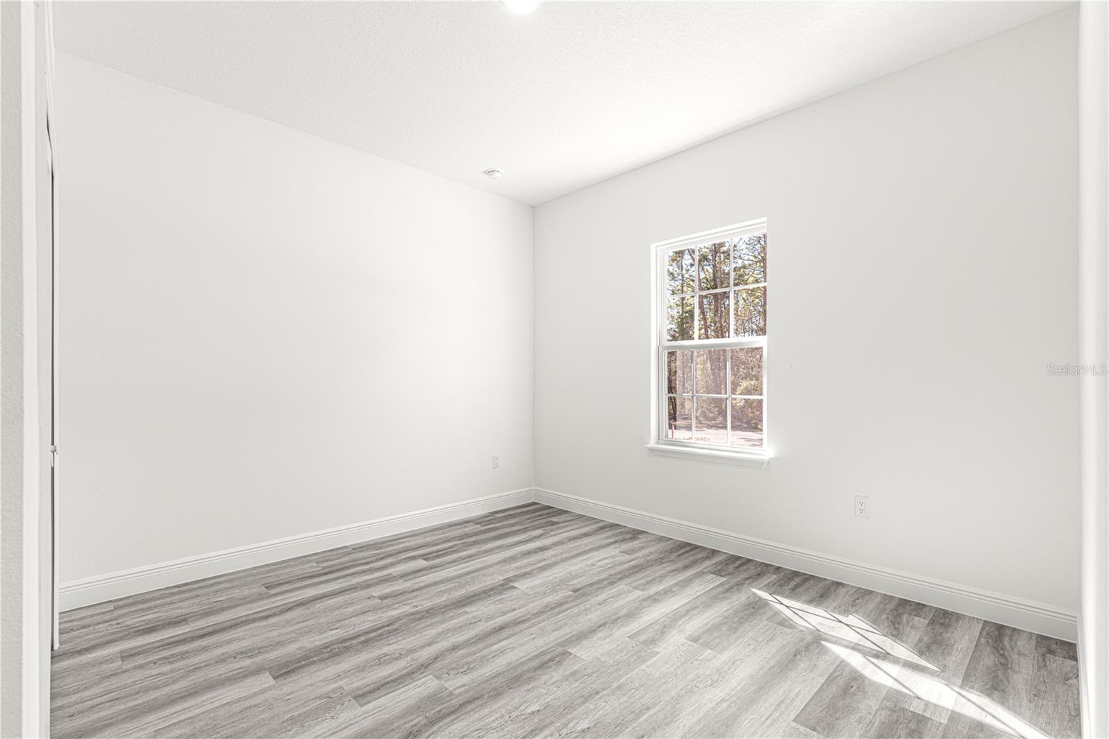 Image 18 of 35 For 15413 65th Terrace Road