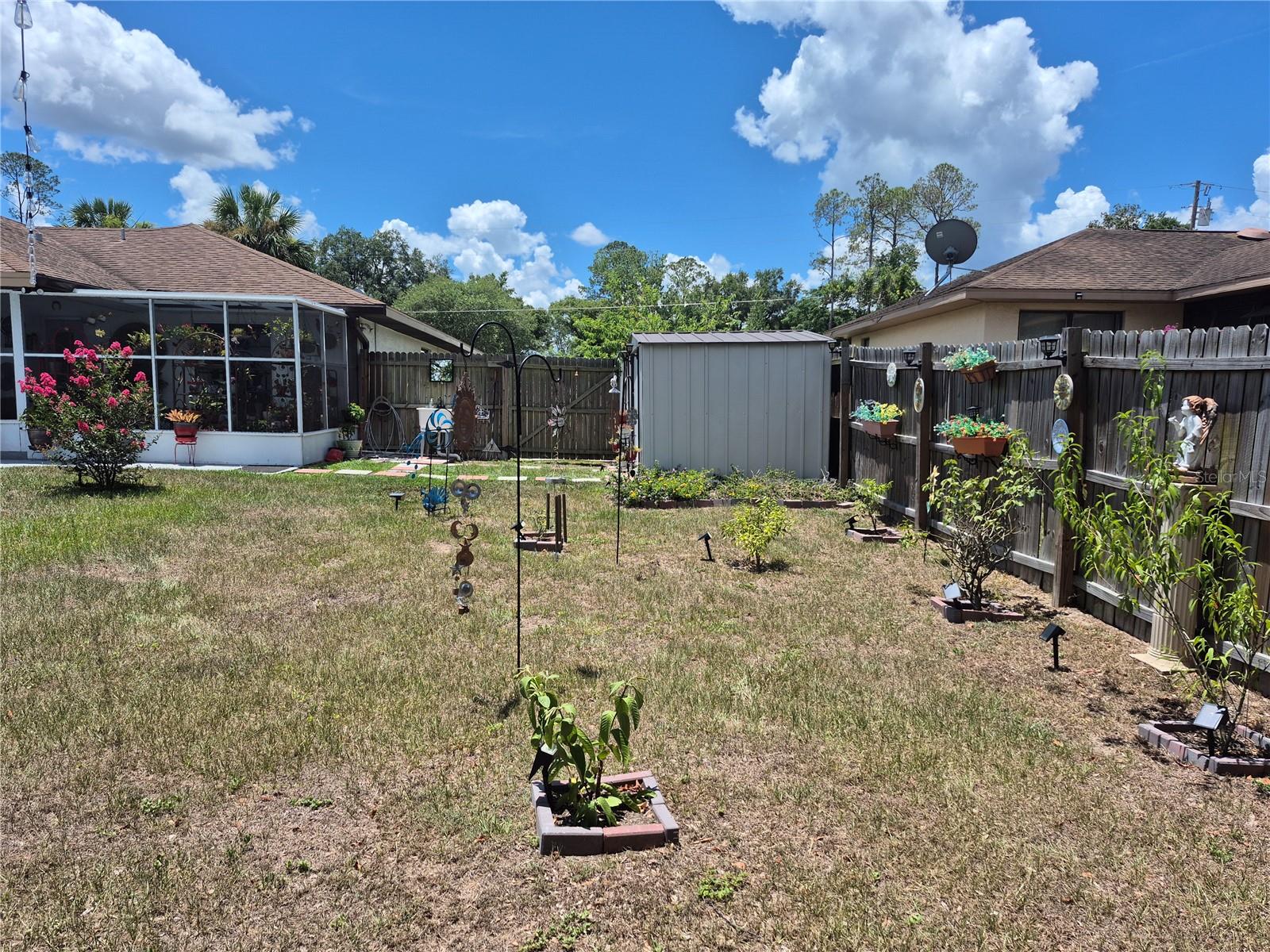 Image 46 of 54 For 21511 Plantation Street Sw