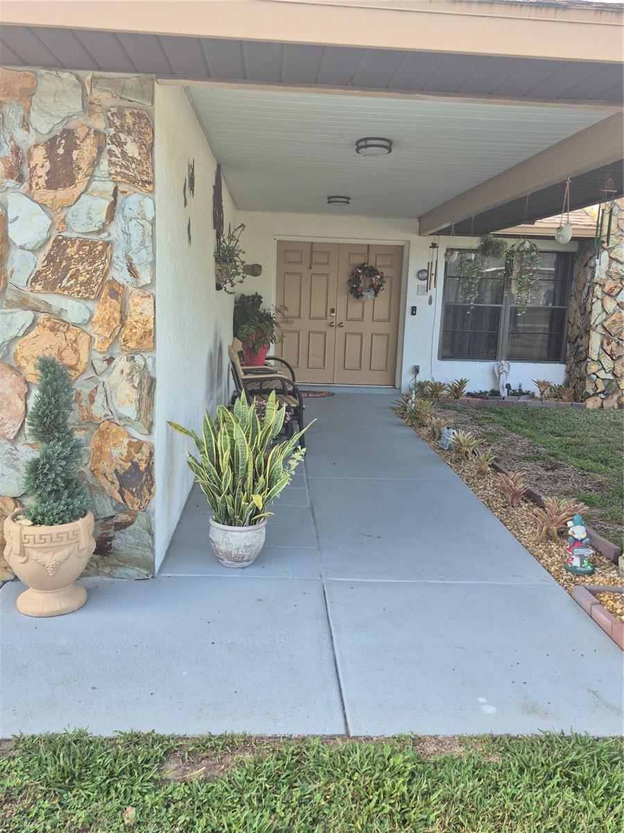 Image 5 of 54 For 21511 Plantation Street Sw