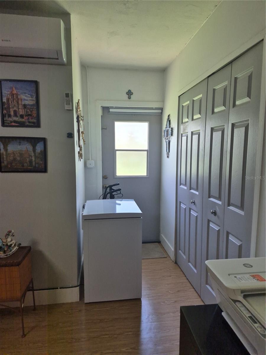 Image 66 of 74 For 21511 Plantation Street Sw