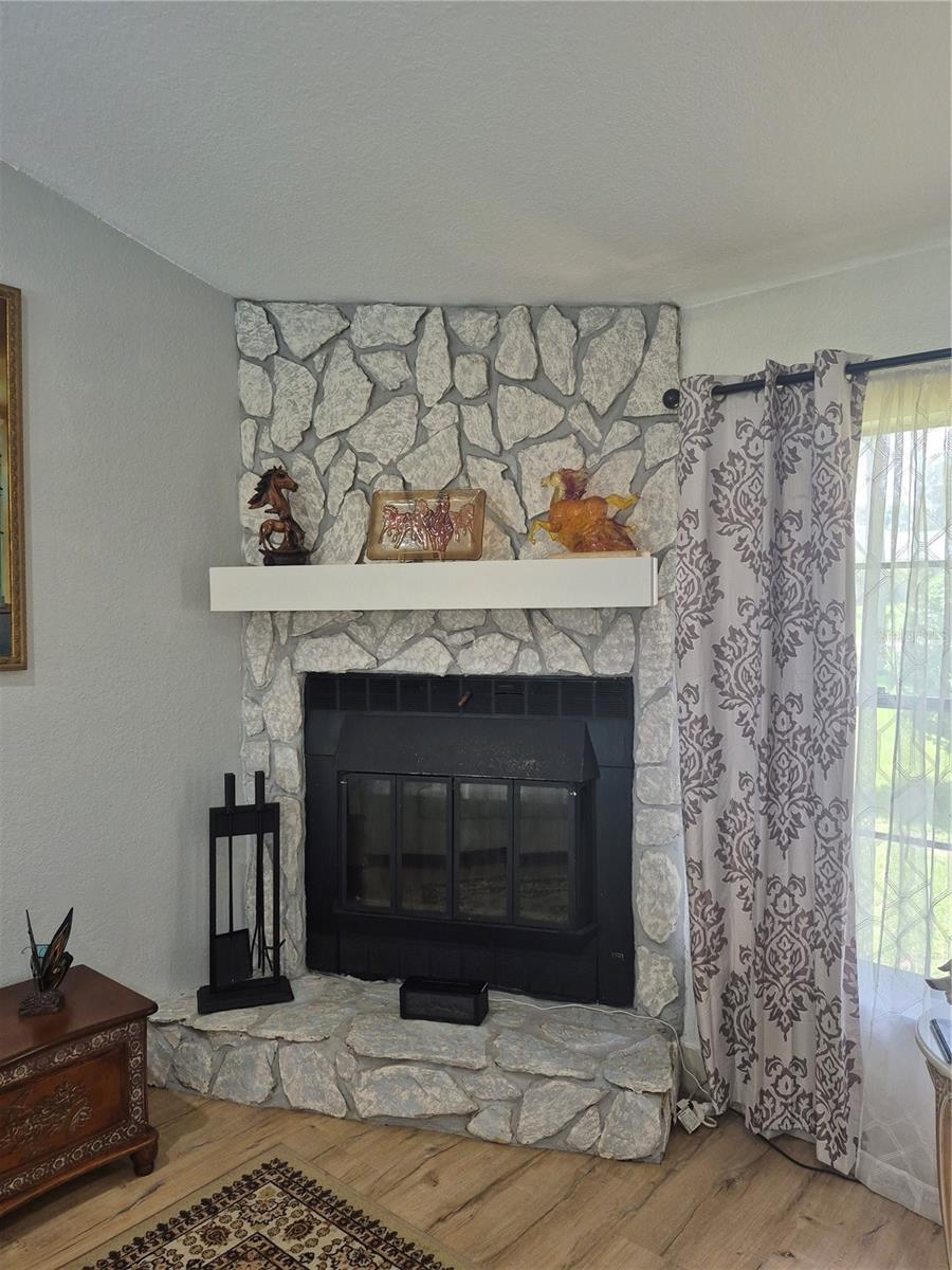 Image 71 of 74 For 21511 Plantation Street Sw