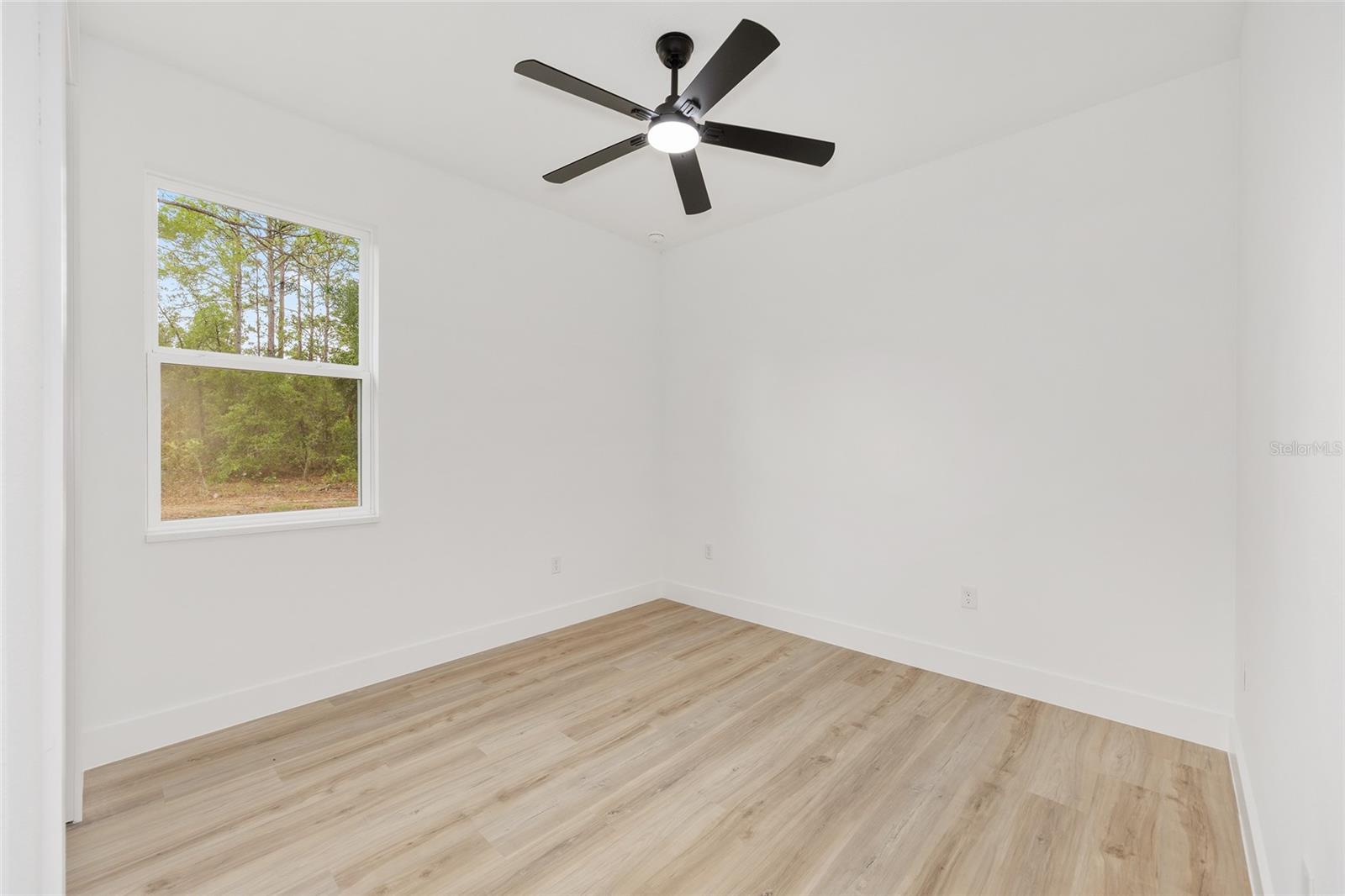 Image 15 of 38 For 12251 67th Lane