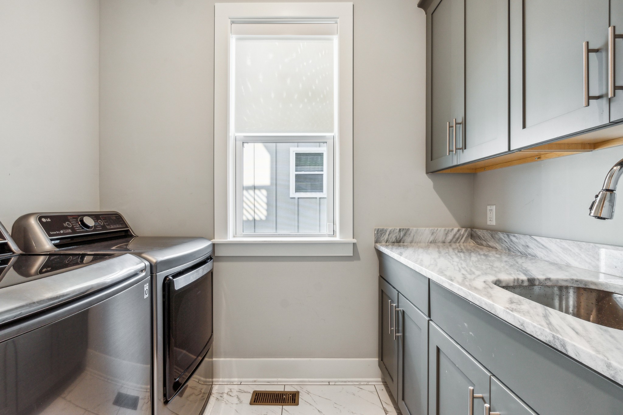 Image 13 of 24 For 9255 90th Court B