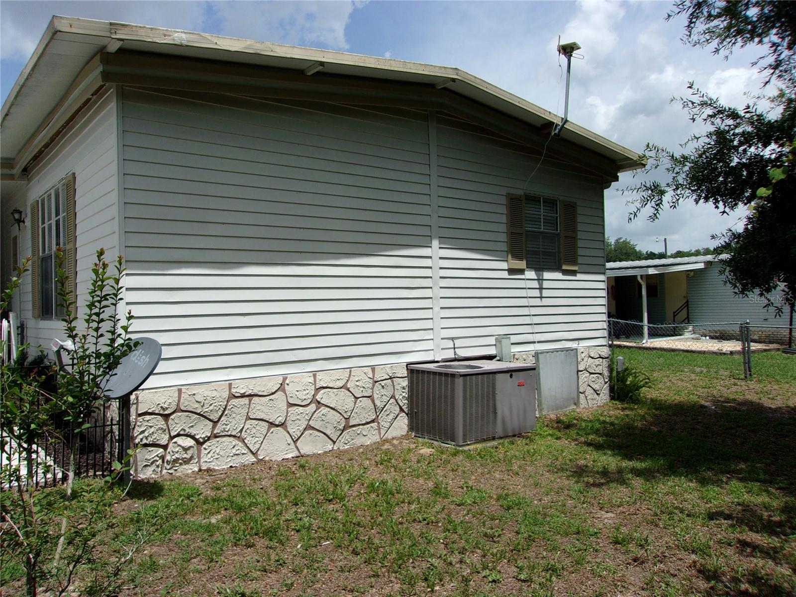 Image 4 of 40 For 469 64th Avenue