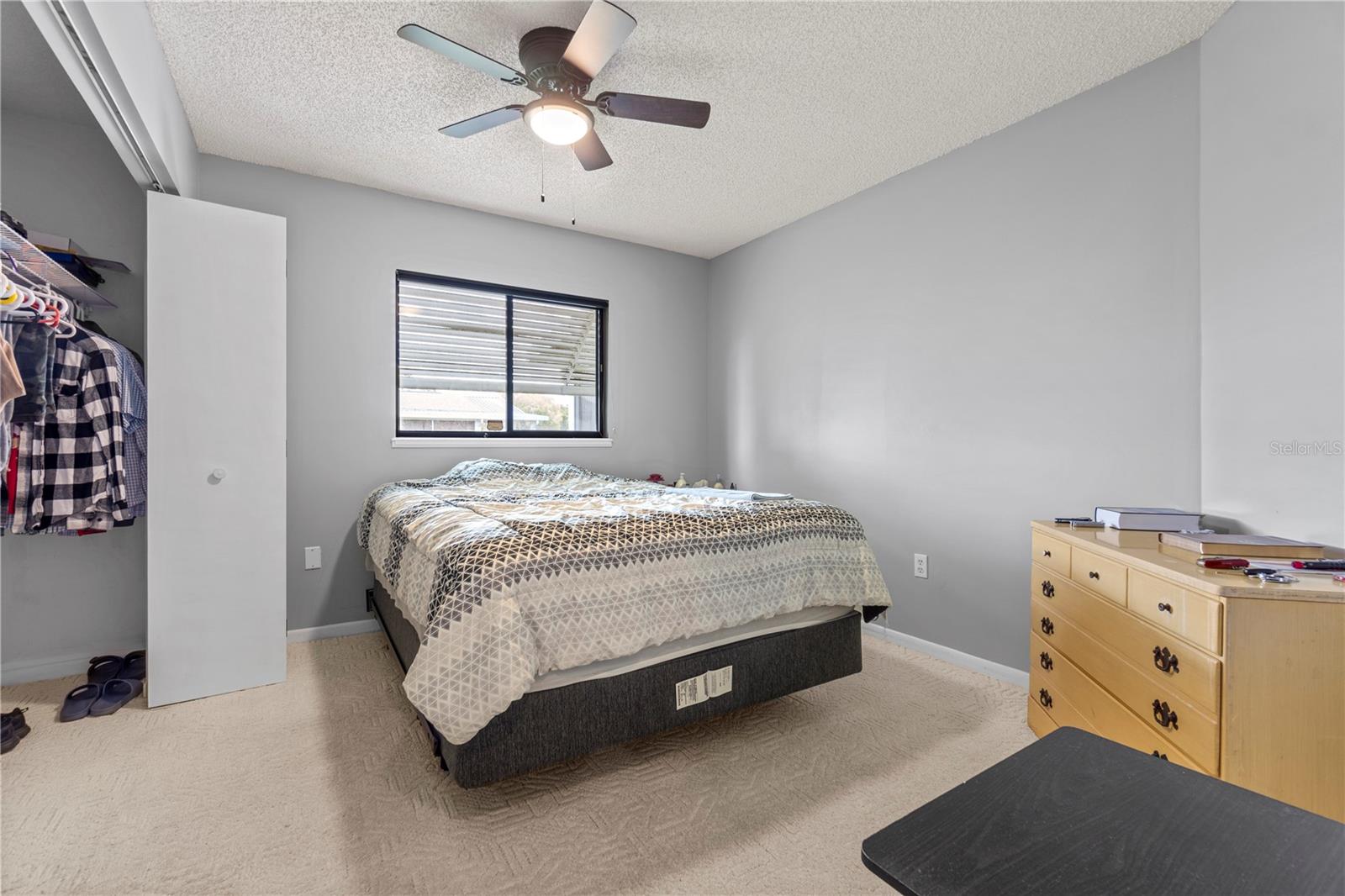 Image 16 of 31 For 10210 93rd Avenue