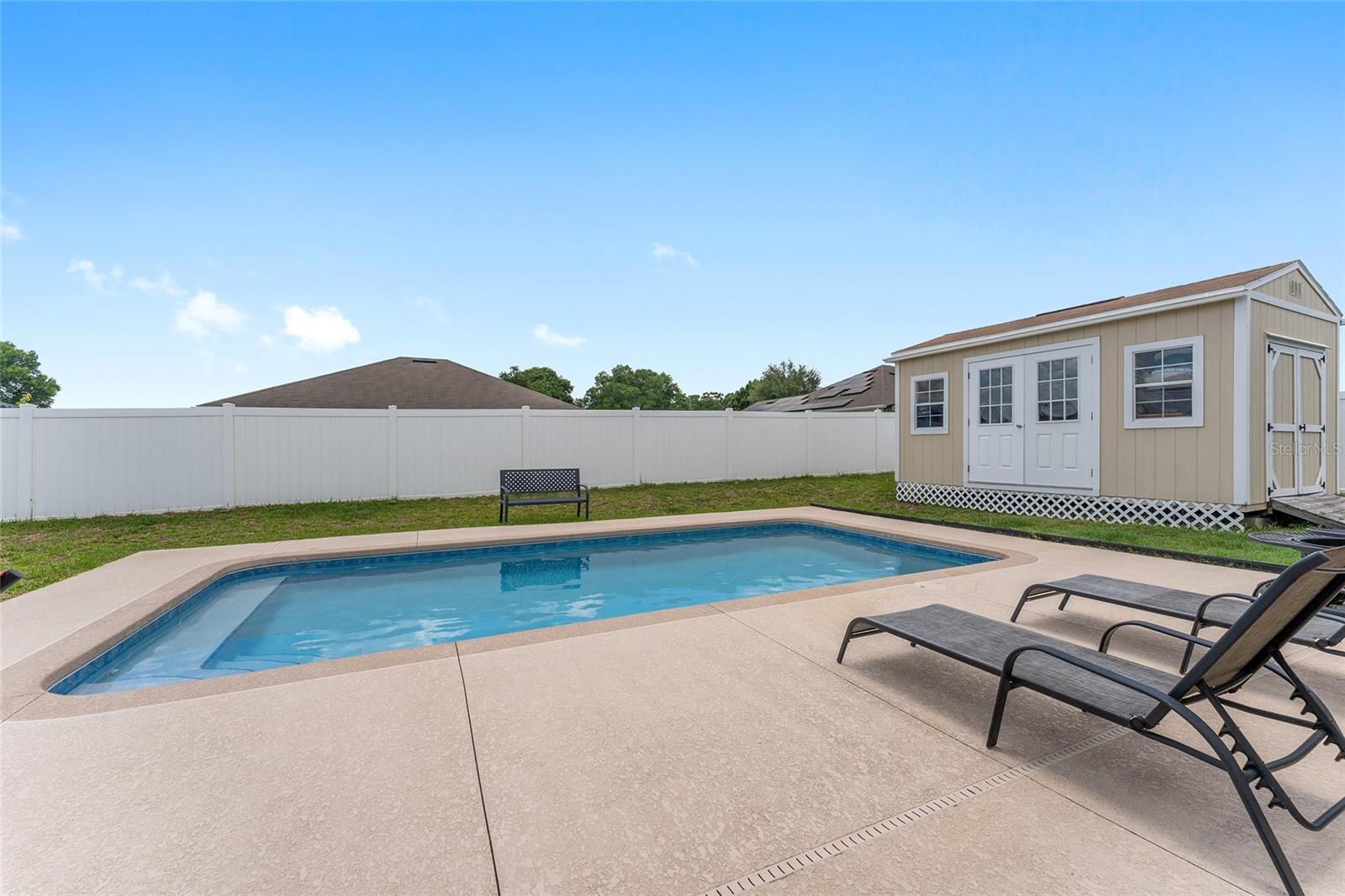 Image 17 of 77 For 6646 64th Avenue
