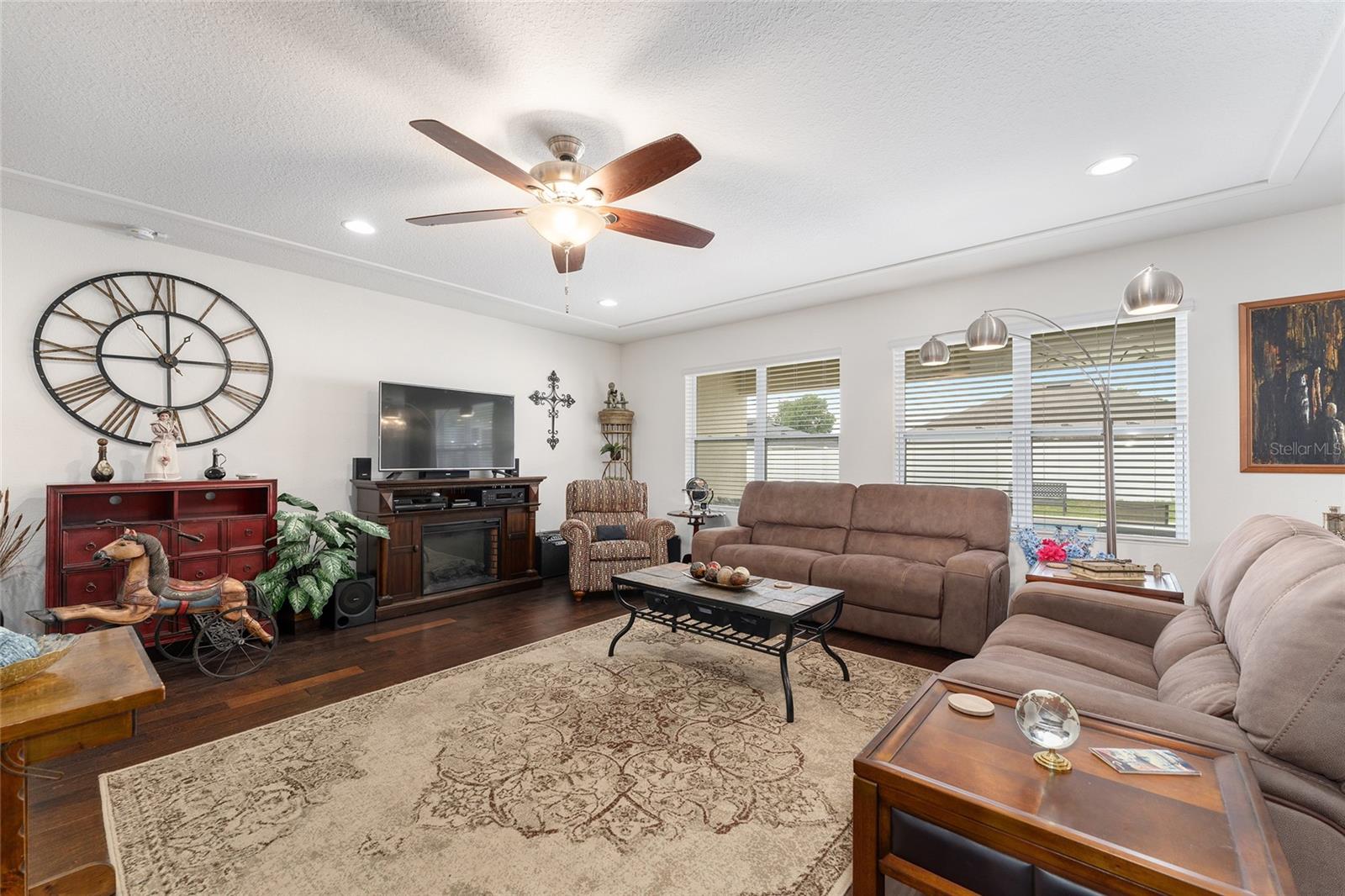 Image 32 of 77 For 6646 64th Avenue
