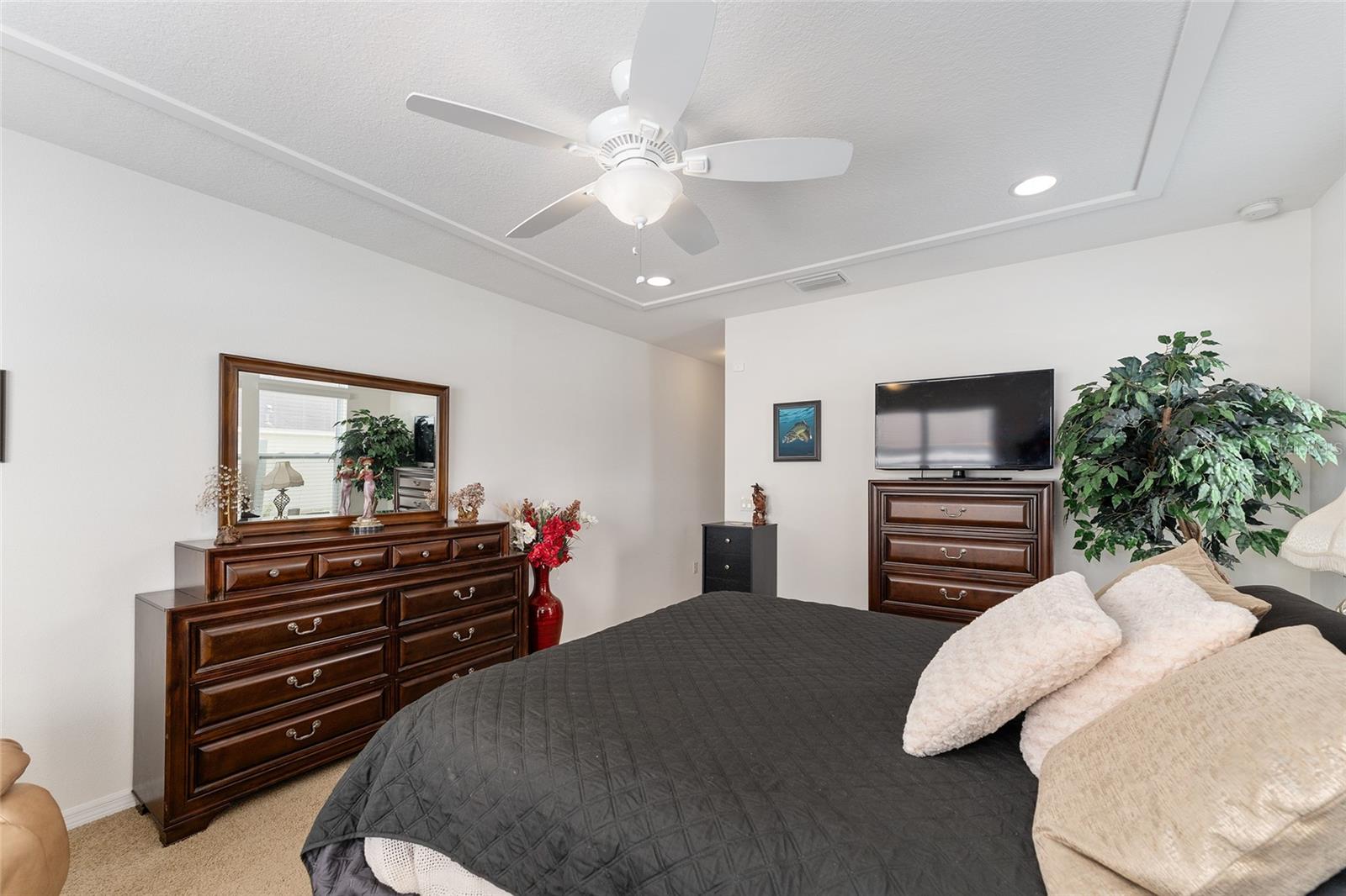 Image 46 of 77 For 6646 64th Avenue
