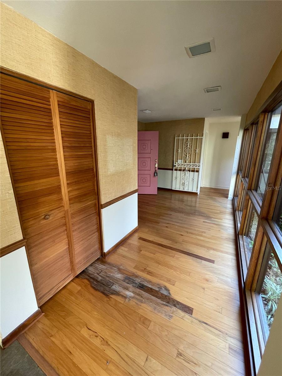 Image 9 of 38 For 4140 44th Avenue