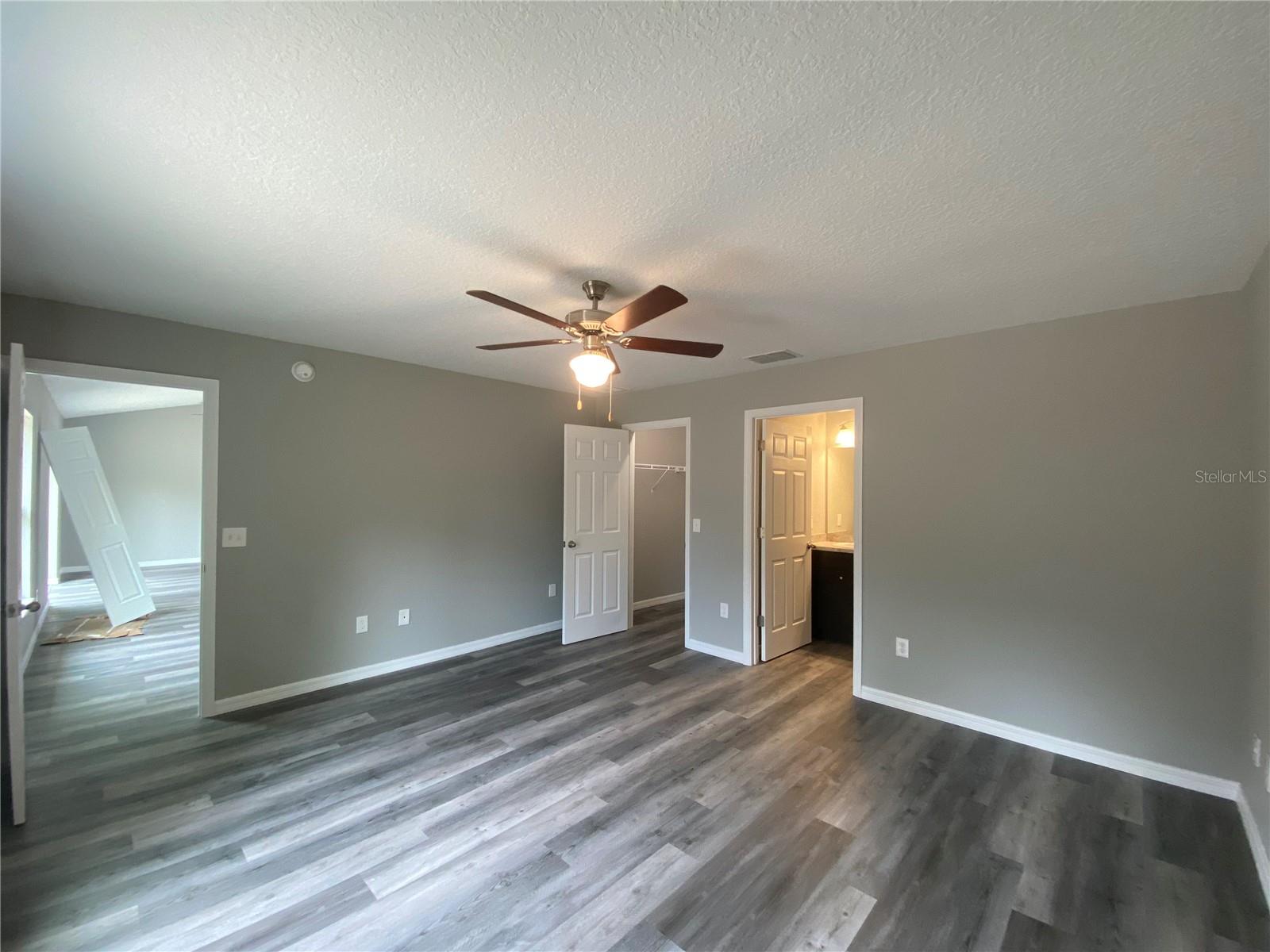 Image 15 of 24 For 525 Marion Oaks Lane