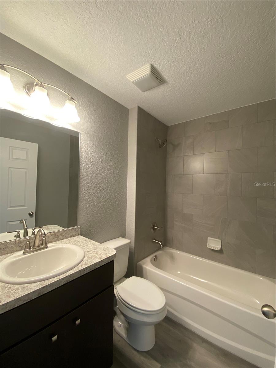 Image 19 of 24 For 525 Marion Oaks Lane