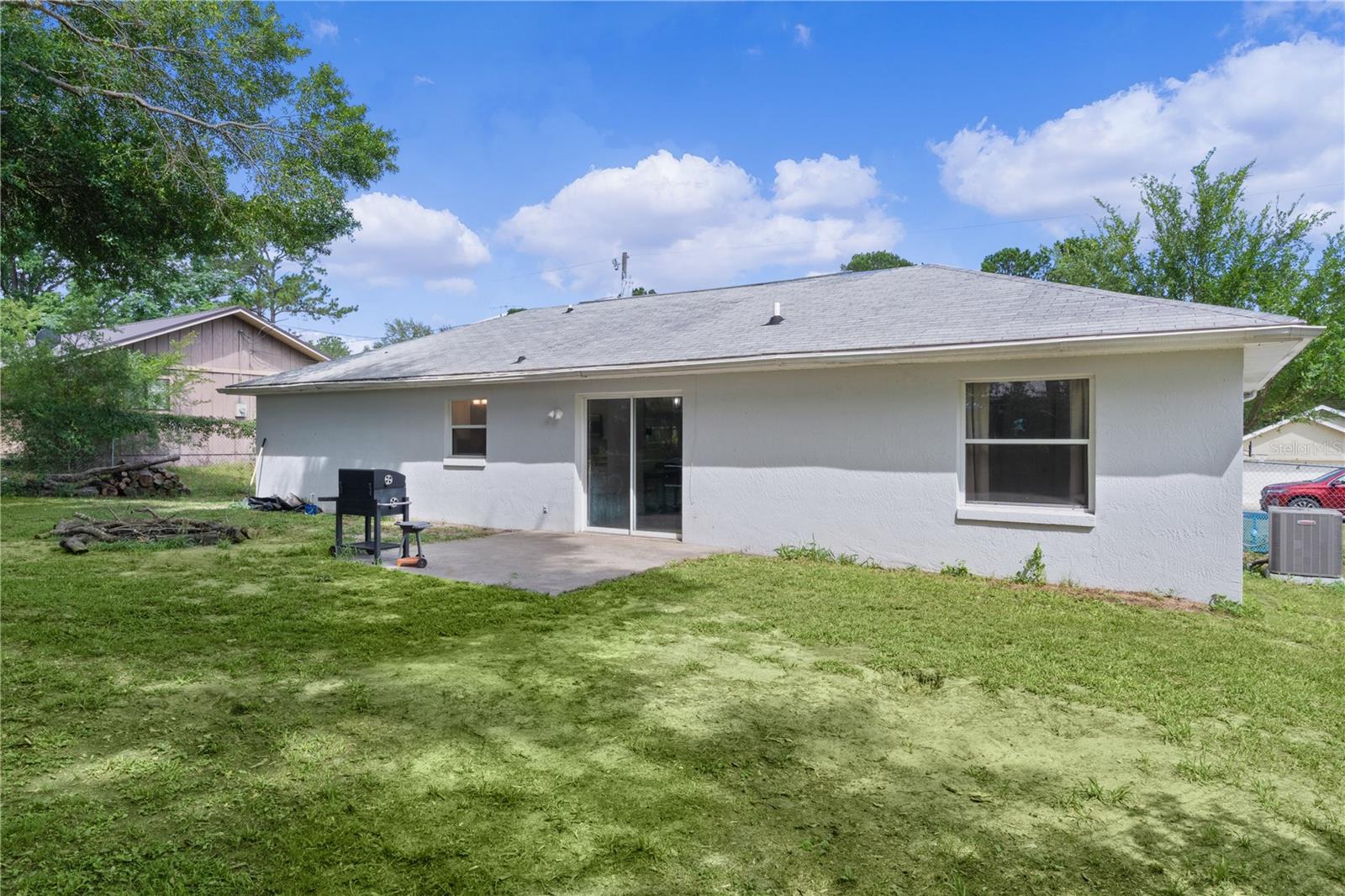 Listing photo id 25 for 18 Banyan Pass