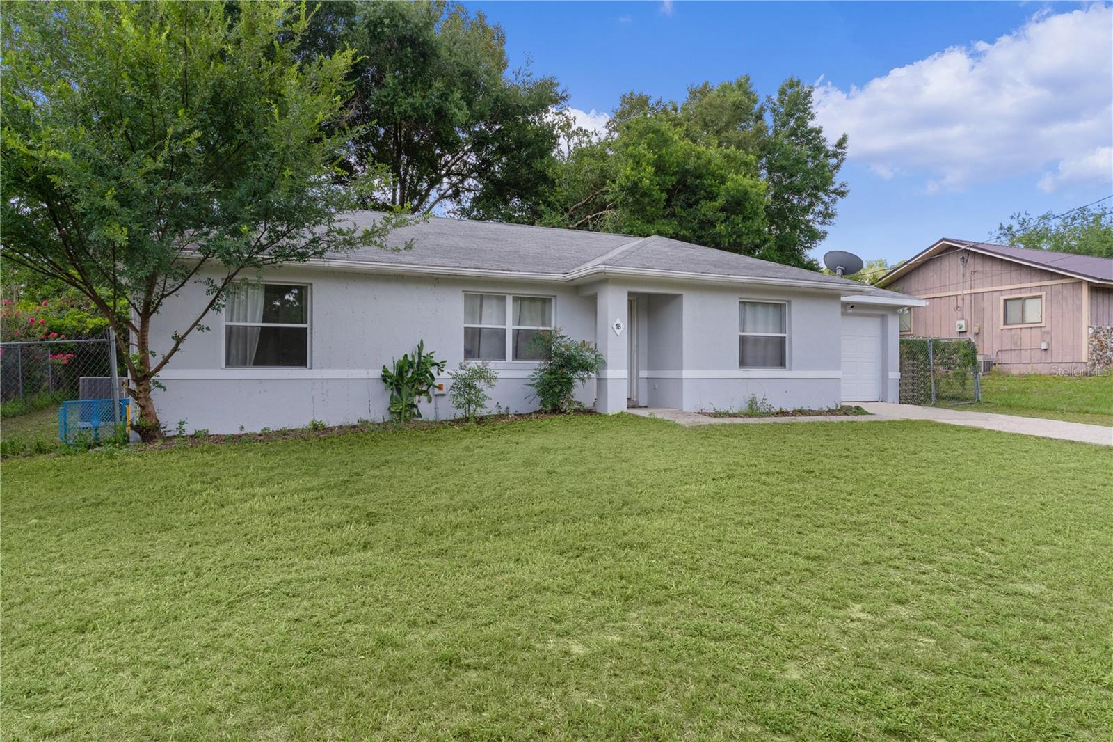 Listing photo id 1 for 18 Banyan Pass