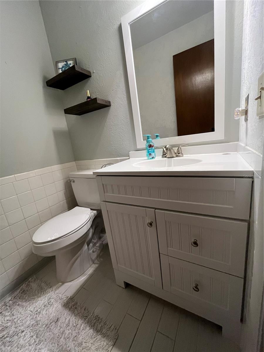 Image 26 of 33 For 3833 17th Street Circle