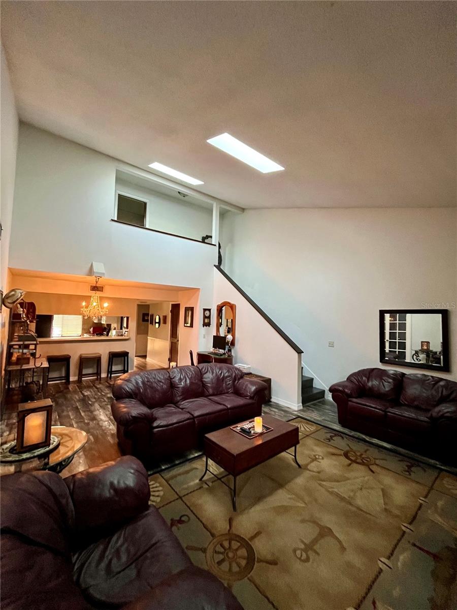 Image 6 of 33 For 3833 17th Street Circle