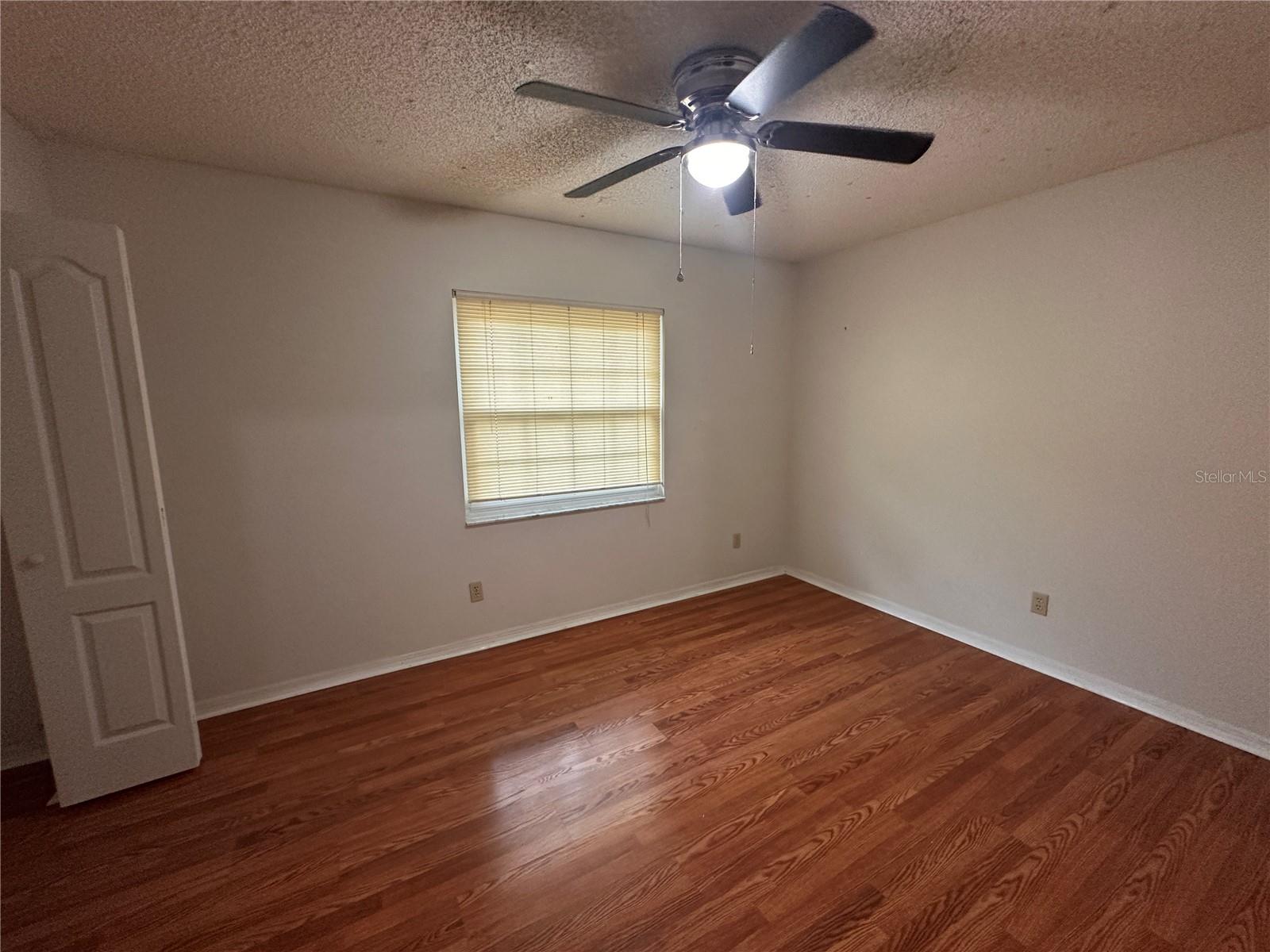Image 6 of 11 For 30 Hemlock Terrace Drive