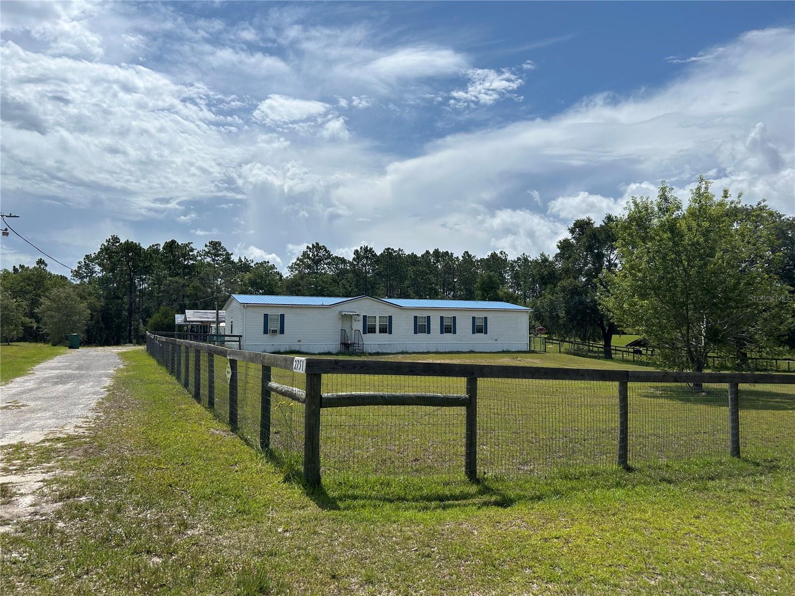 Image 2 of 20 For 2751 137th Court