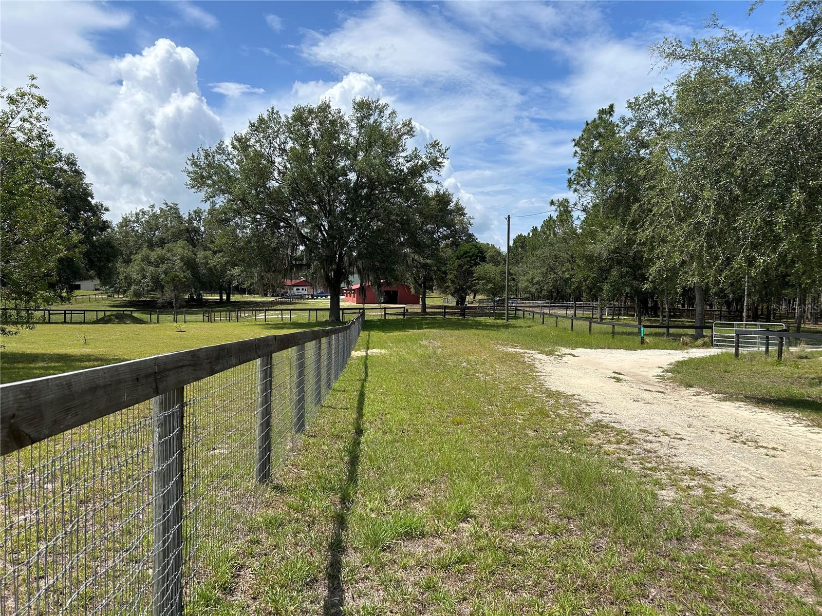 Image 9 of 20 For 2751 137th Court