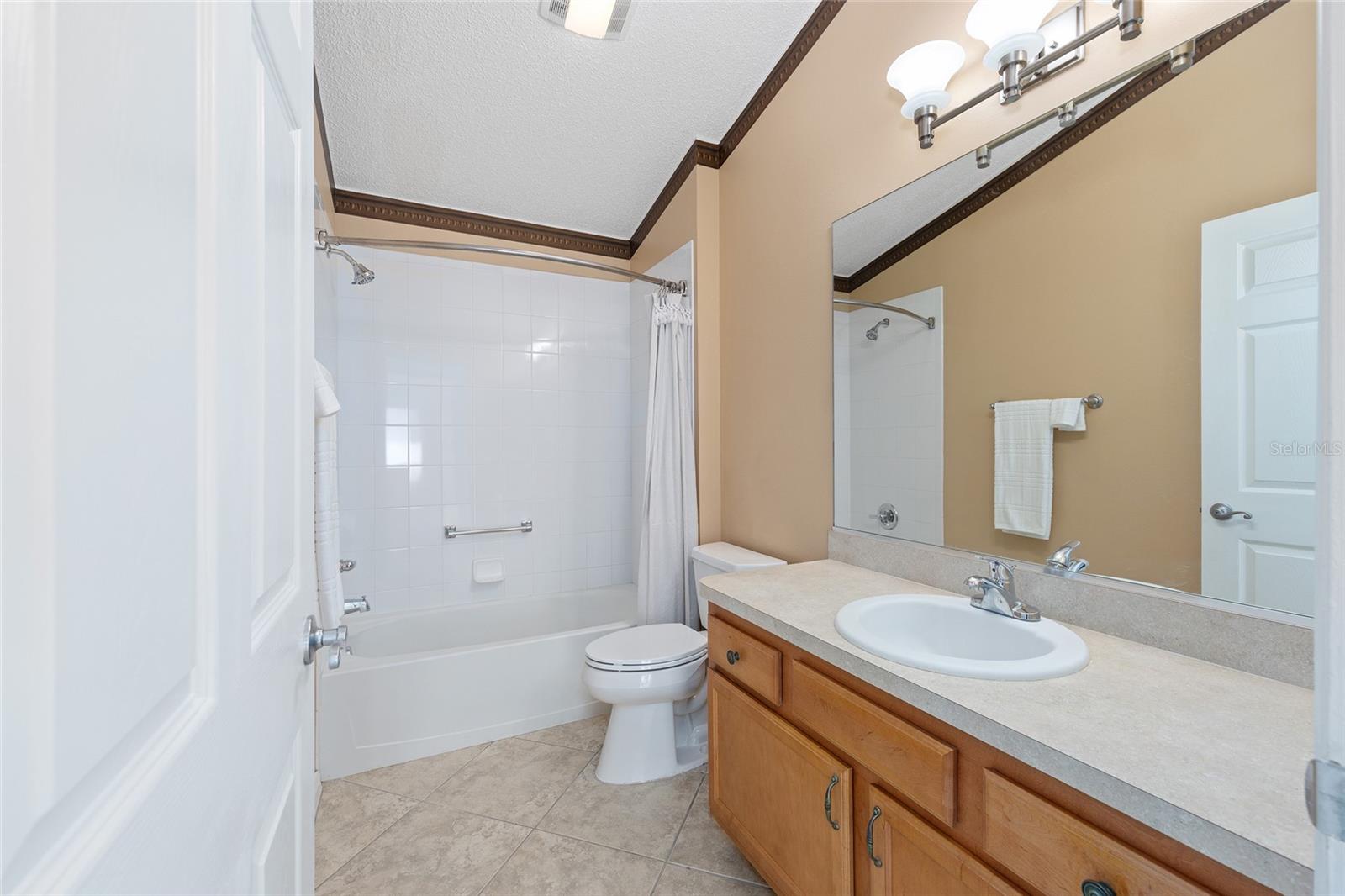 Image 33 of 41 For 843 Gaffney Street